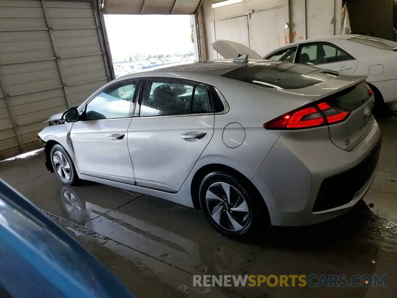 2 fotografías del automóvil dañado KMHC75LC4KU119558 HYUNDAI IONIQ 2019