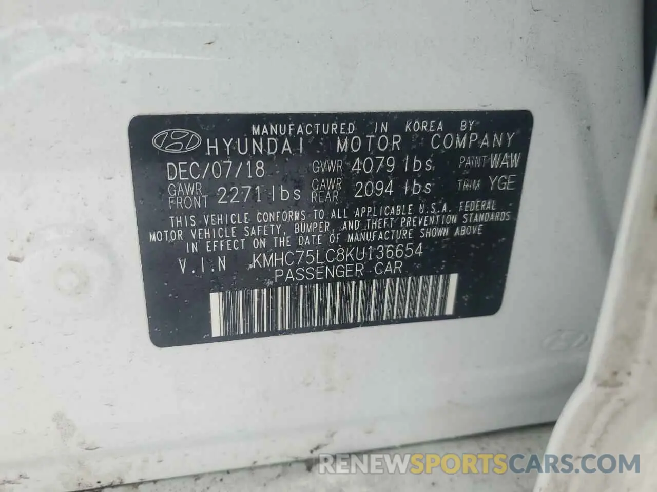 12 fotografías del automóvil dañado KMHC75LC8KU136654 HYUNDAI IONIQ 2019