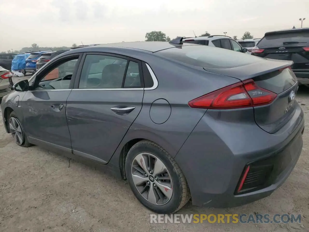 2 fotografías del automóvil dañado KMHC75LD0KU172590 HYUNDAI IONIQ 2019