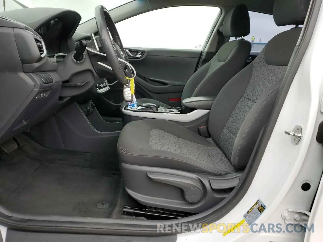 7 fotografías del automóvil dañado KMHC75LH4KU045263 HYUNDAI IONIQ 2019