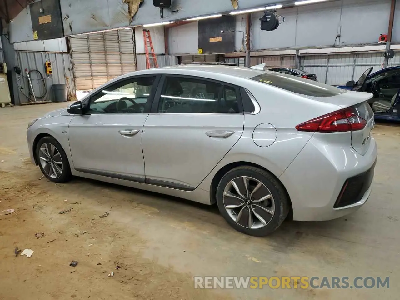 2 fotografías del automóvil dañado KMHC85LC1KU110801 HYUNDAI IONIQ 2019