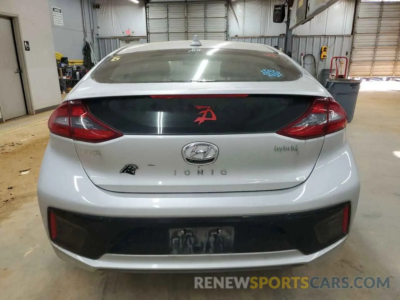 6 fotografías del automóvil dañado KMHC85LC1KU110801 HYUNDAI IONIQ 2019