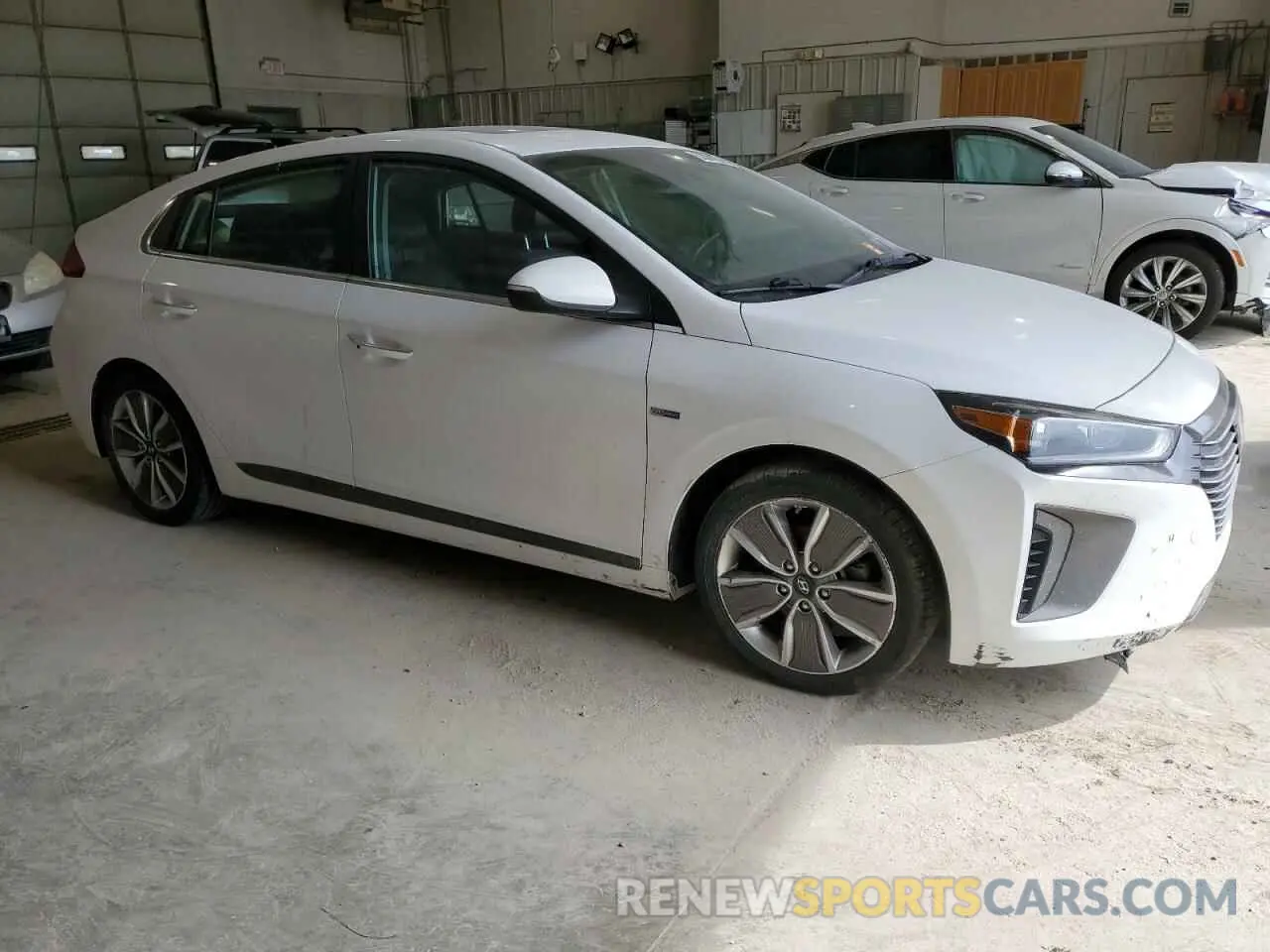 4 fotografías del automóvil dañado KMHC85LC6KU115539 HYUNDAI IONIQ 2019