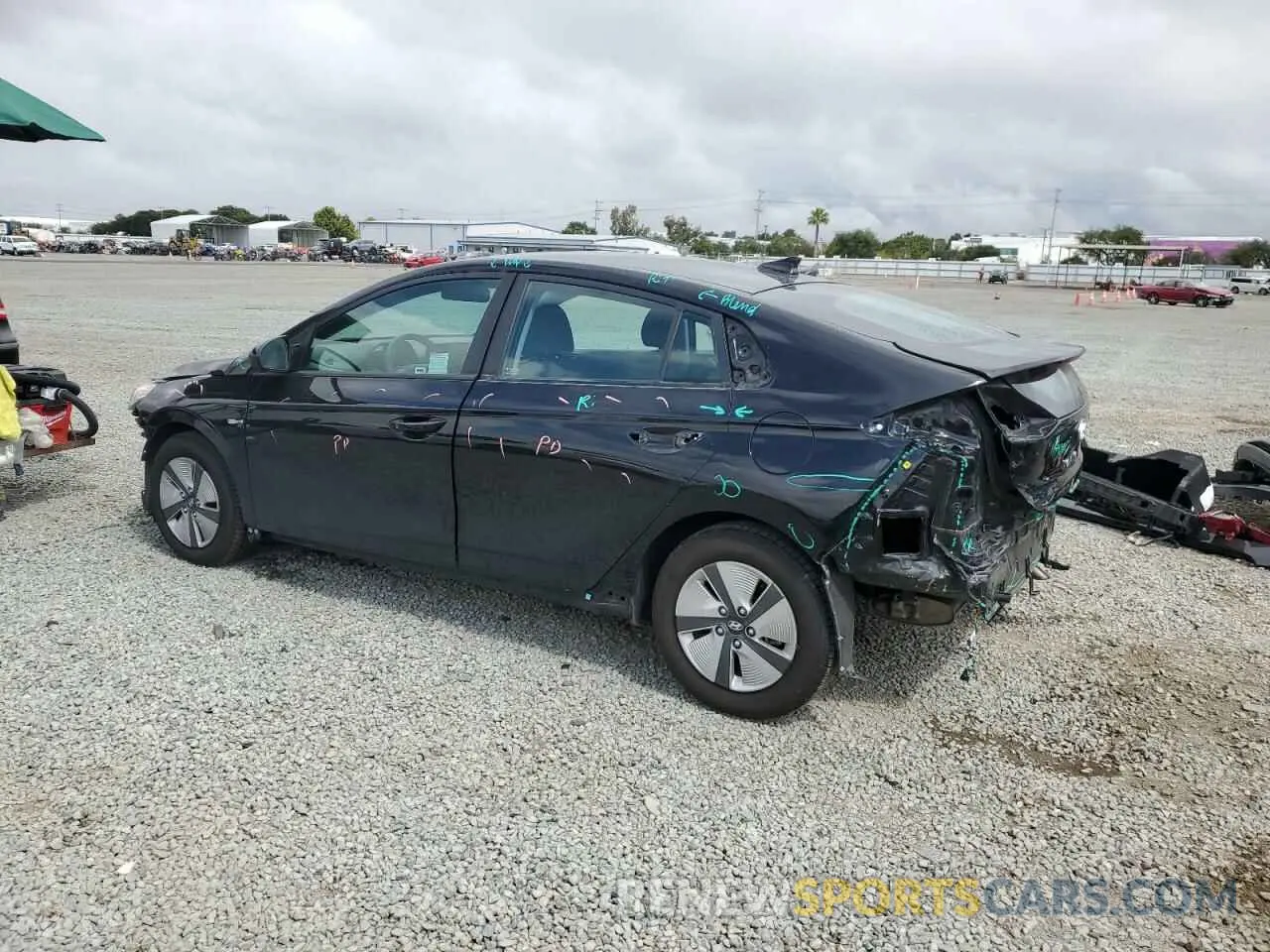 2 fotografías del automóvil dañado KMHC65LC0LU241340 HYUNDAI IONIQ 2020
