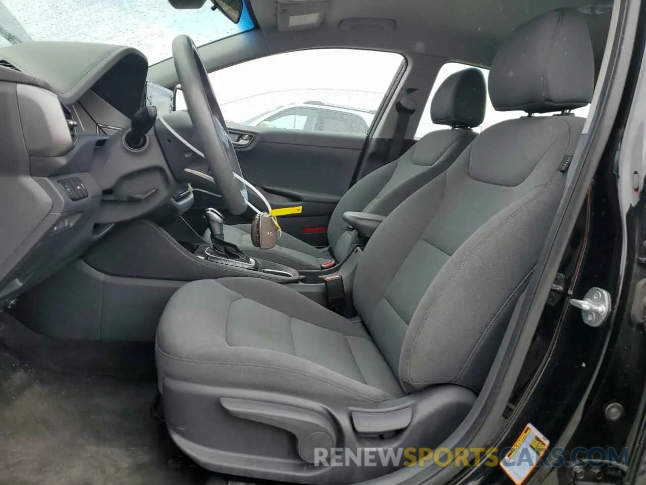 7 fotografías del automóvil dañado KMHC65LC0LU241340 HYUNDAI IONIQ 2020