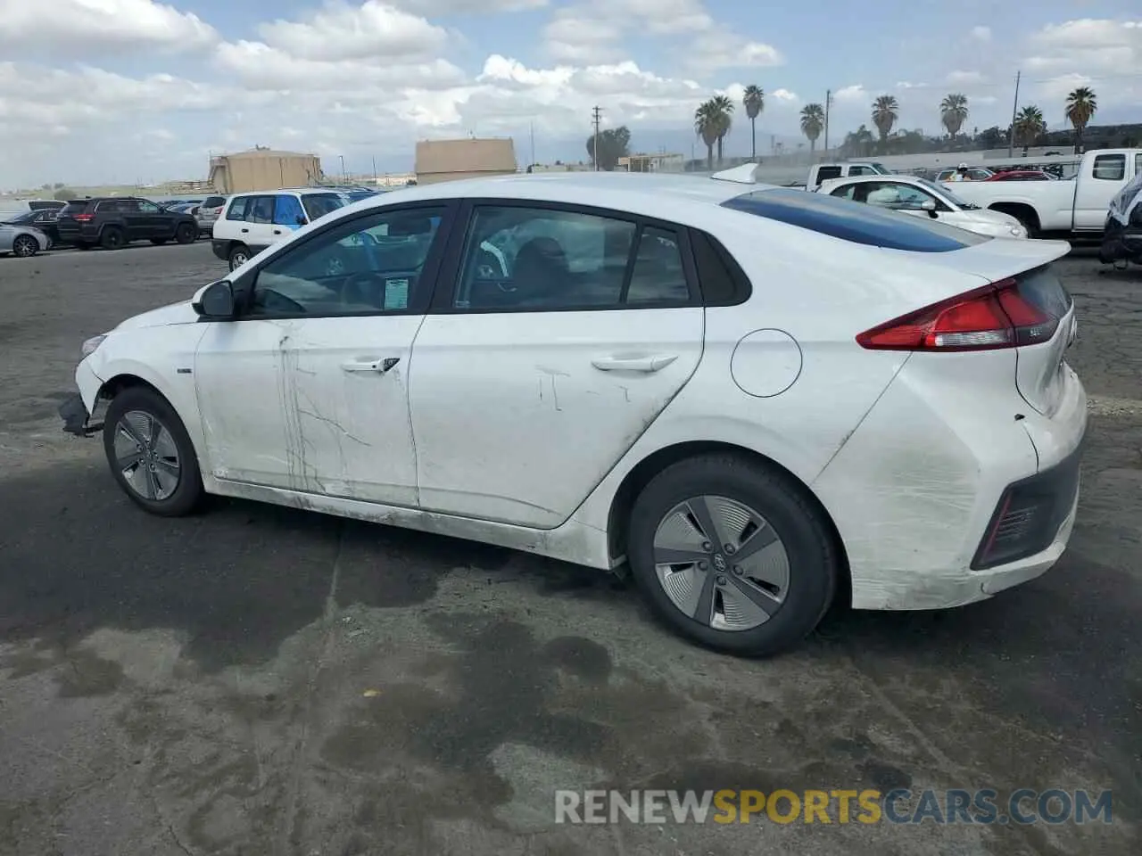 2 fotografías del automóvil dañado KMHC65LC1LU234347 HYUNDAI IONIQ 2020