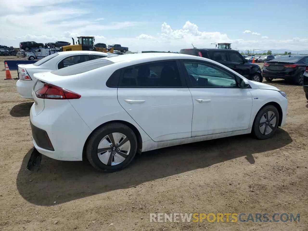 3 fotografías del automóvil dañado KMHC65LCXLU186394 HYUNDAI IONIQ 2020