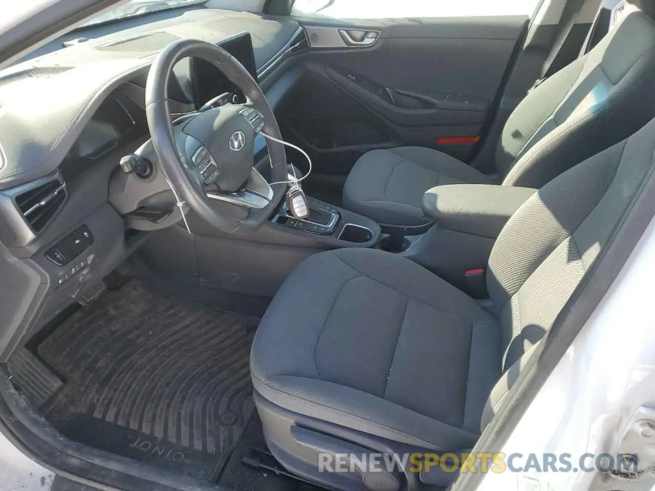 7 fotografías del automóvil dañado KMHC65LD1LU234437 HYUNDAI IONIQ 2020