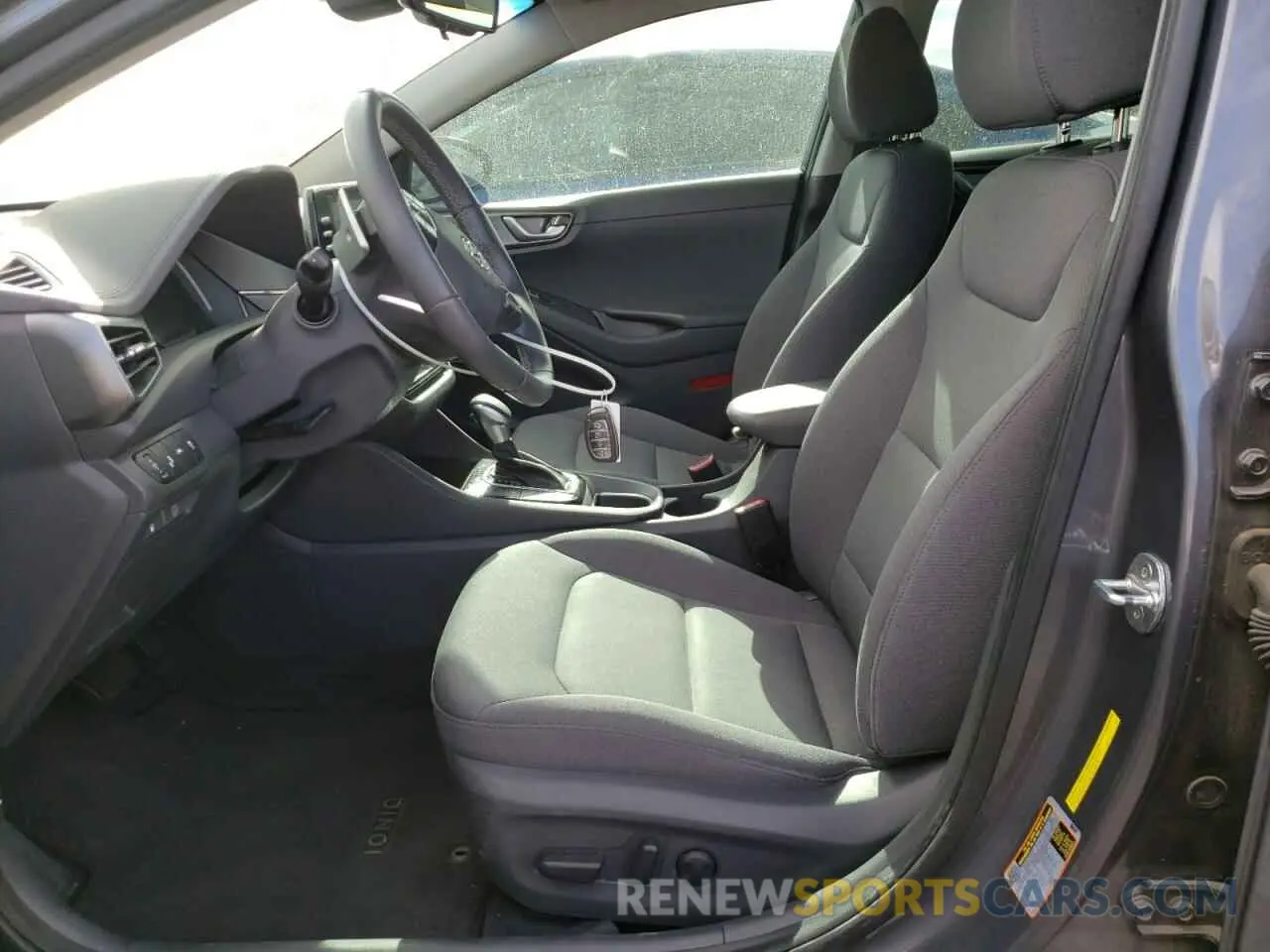 7 fotografías del automóvil dañado KMHC75LC2LU194759 HYUNDAI IONIQ 2020