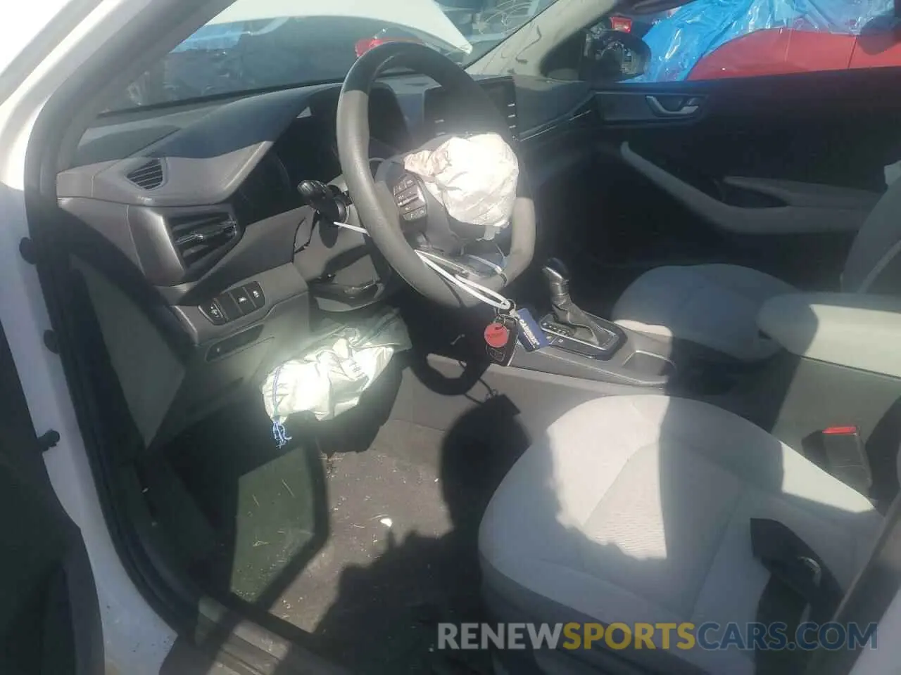 7 fotografías del automóvil dañado KMHC65LC4MU246221 HYUNDAI IONIQ 2021