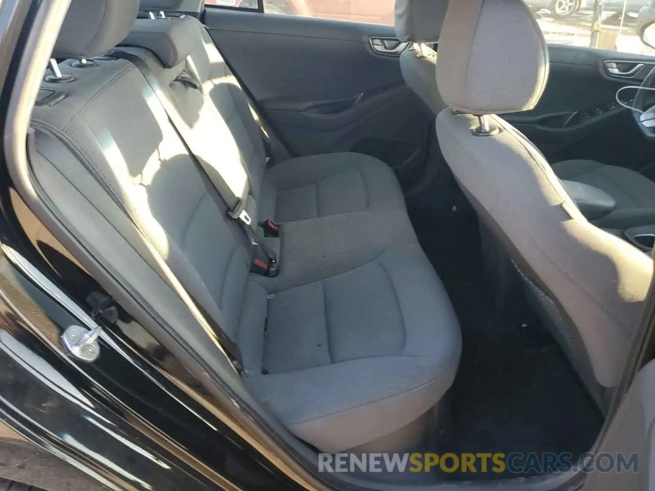 10 fotografías del automóvil dañado KMHC85LC1MU261303 HYUNDAI IONIQ 2021