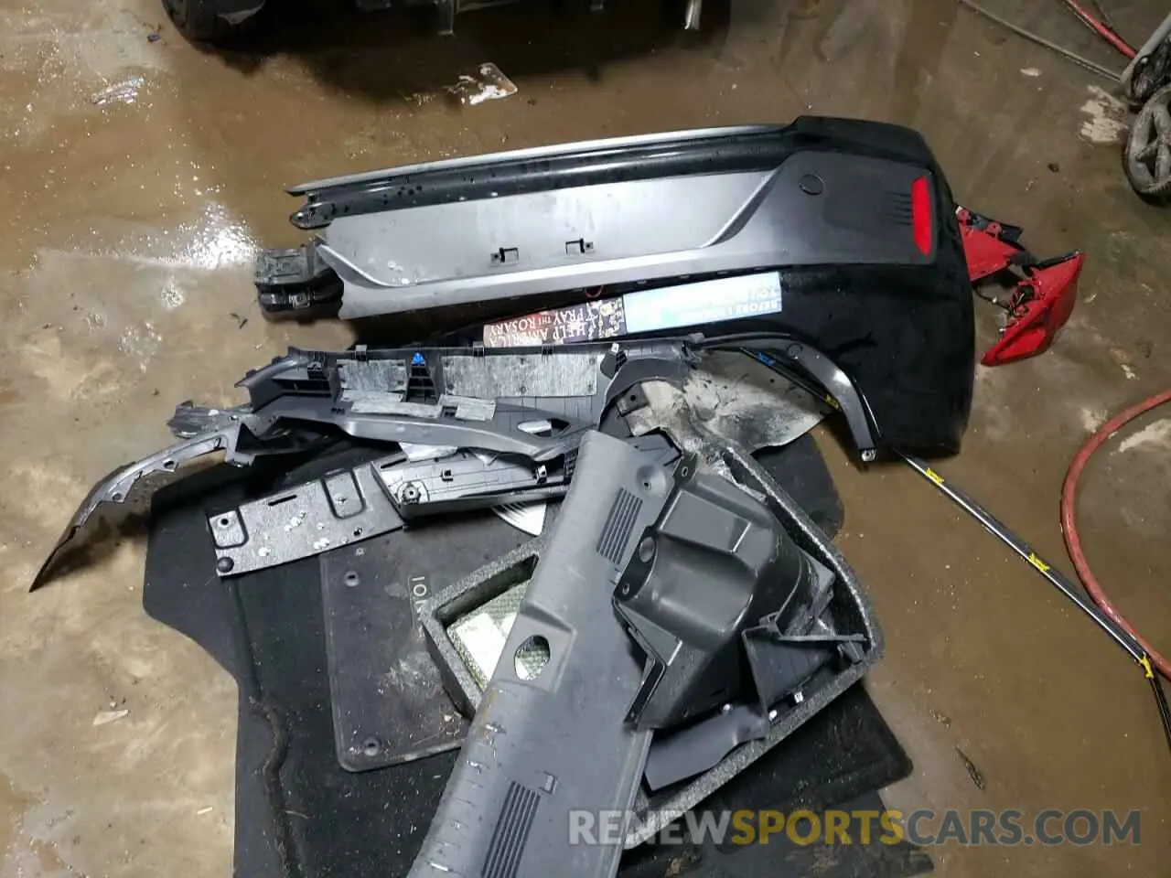 12 fotografías del automóvil dañado KMHC65LC0NU276740 HYUNDAI IONIQ 2022