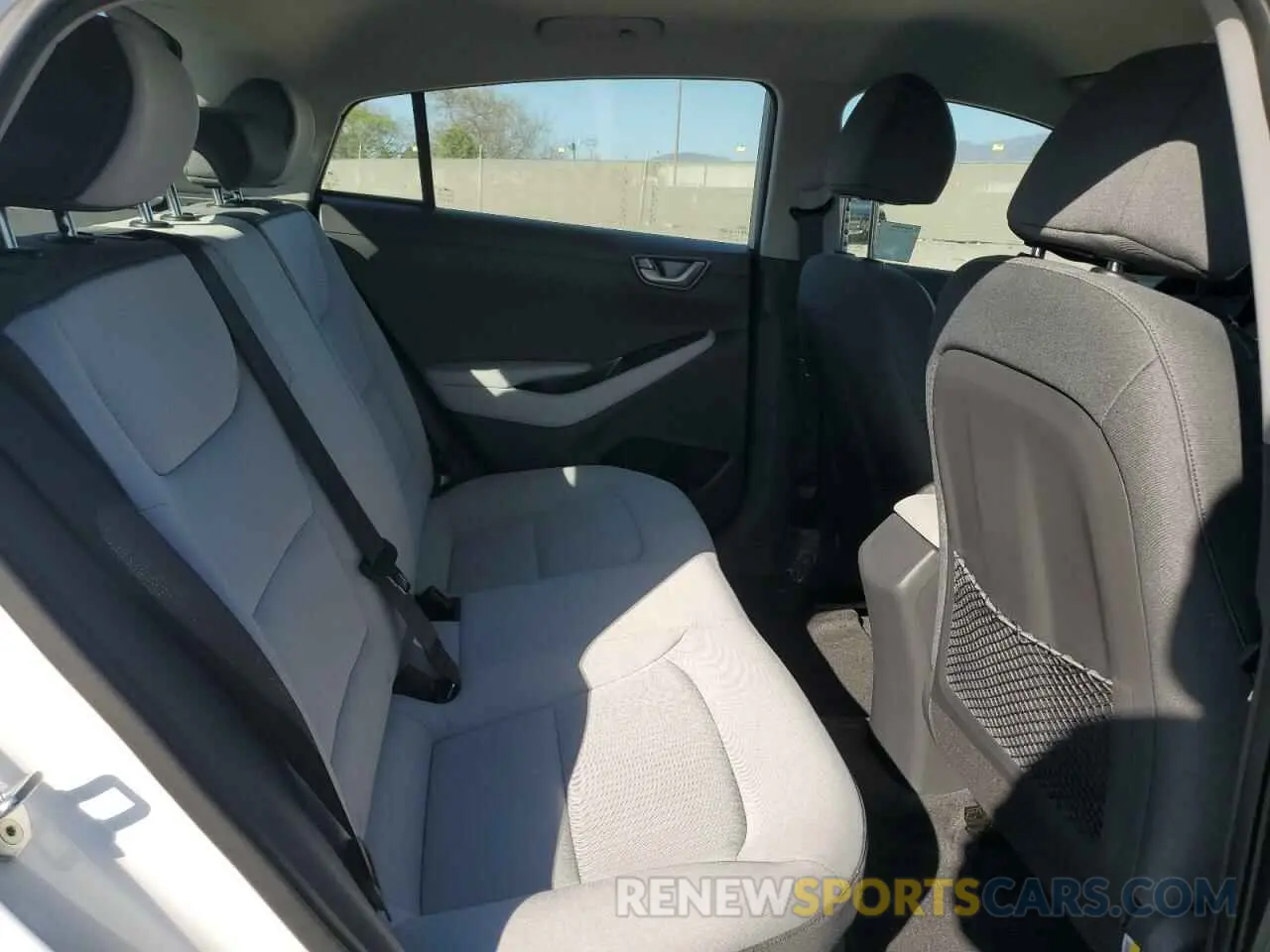 10 fotografías del automóvil dañado KMHC65LC7NU268666 HYUNDAI IONIQ 2022
