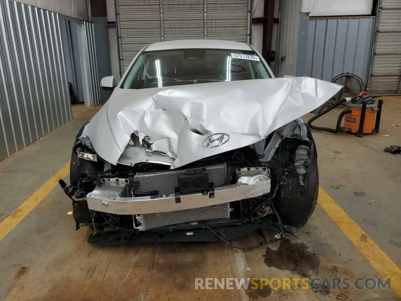 5 fotografías del automóvil dañado KM8KNDAFXPU226789 HYUNDAI IONIQ 2023