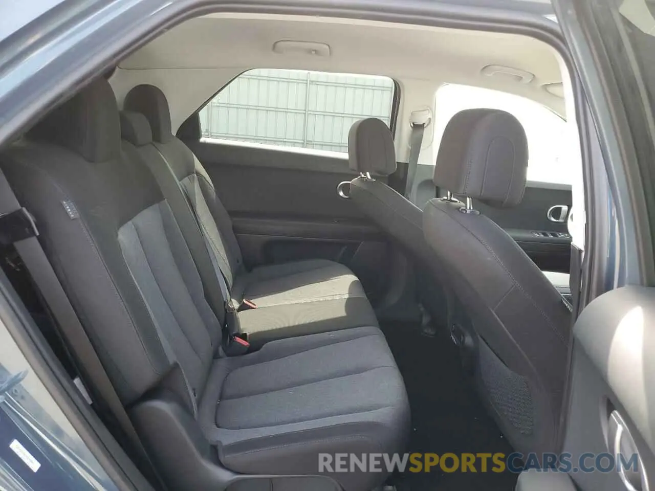 10 fotografías del automóvil dañado KM8KMDDF2RU334101 HYUNDAI IONIQ 2024