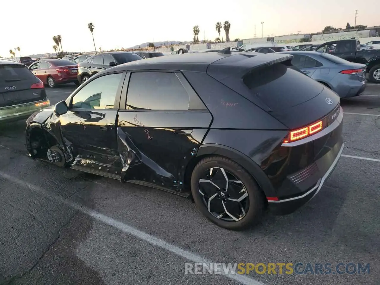 2 fotografías del automóvil dañado KM8KN4DE2RU287995 HYUNDAI IONIQ 2024