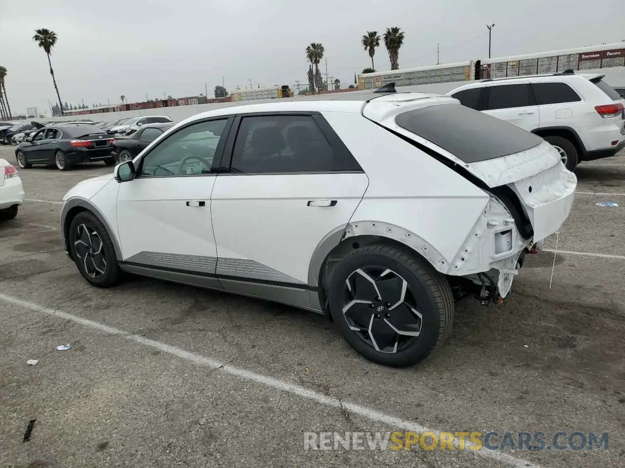 2 fotografías del automóvil dañado KM8KR4DE0RU290186 HYUNDAI IONIQ 2024