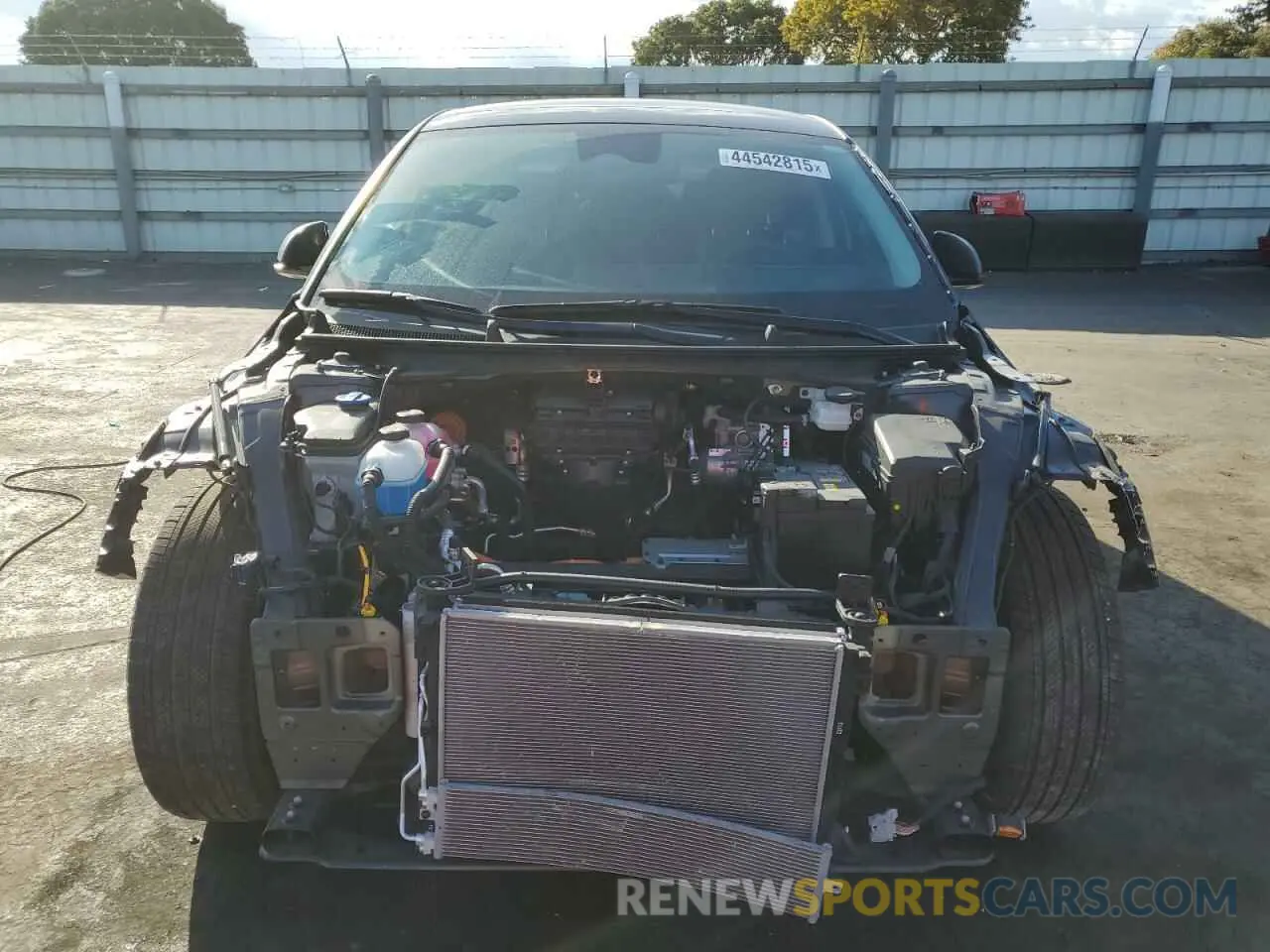 5 fotografías del automóvil dañado KM8KR4DE4RU270474 HYUNDAI IONIQ 2024