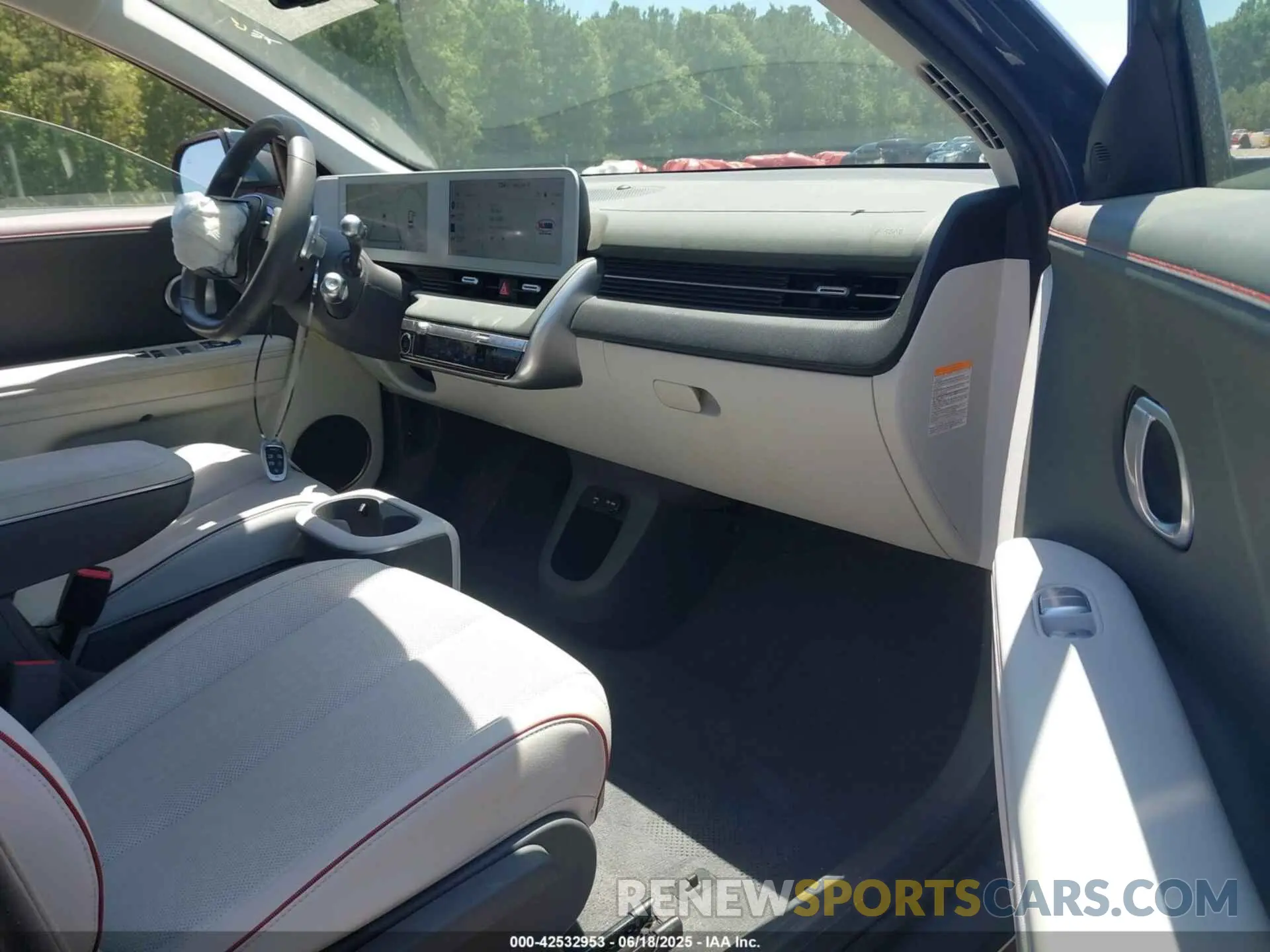 5 fotografías del automóvil dañado KM8KN4AE4PU166046 HYUNDAI IONIQ 5 2023