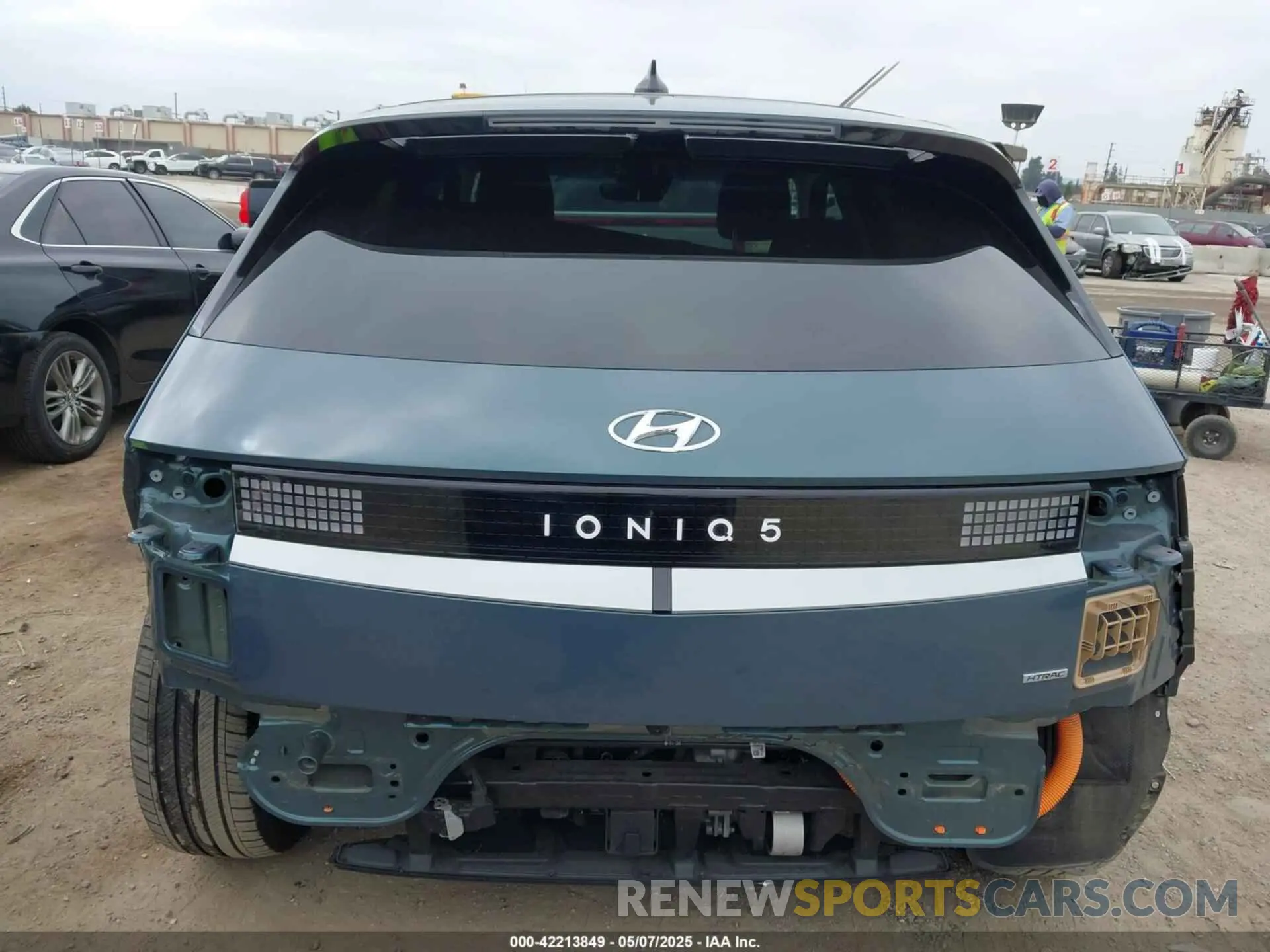 17 fotografías del automóvil dañado KM8KNDAF3PU189911 HYUNDAI IONIQ 5 2023