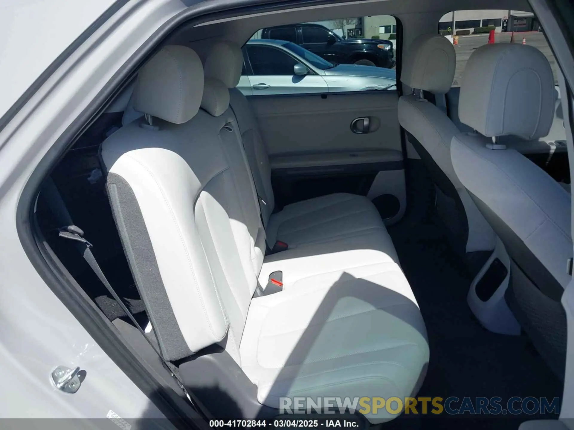8 fotografías del automóvil dañado KM8KR4AE4PU189332 HYUNDAI IONIQ 5 2023