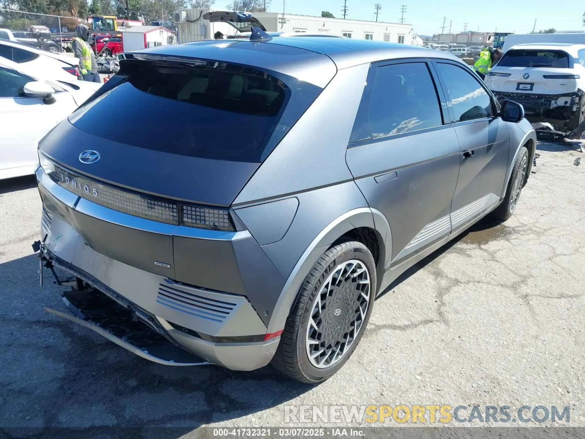 4 fotografías del automóvil dañado KM8KRDAF7PU182884 HYUNDAI IONIQ 5 2023