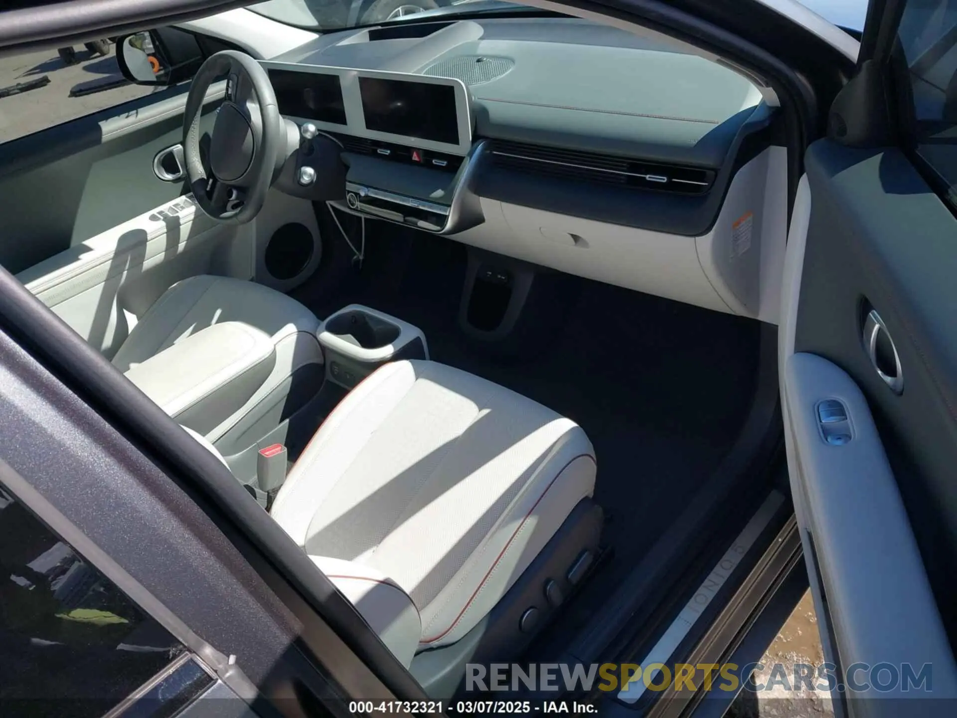 5 fotografías del automóvil dañado KM8KRDAF7PU182884 HYUNDAI IONIQ 5 2023