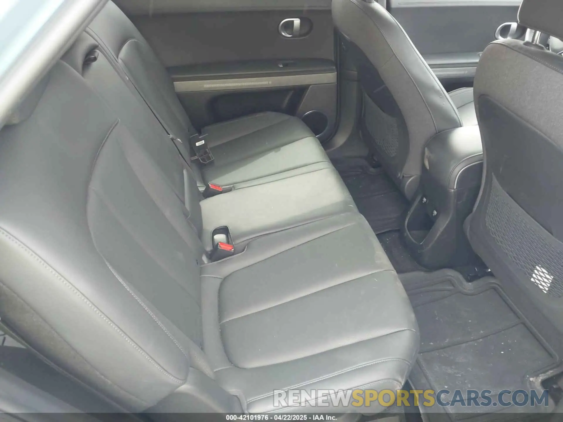 8 fotografías del automóvil dañado KM8KRDAF8PU171506 HYUNDAI IONIQ 5 2023