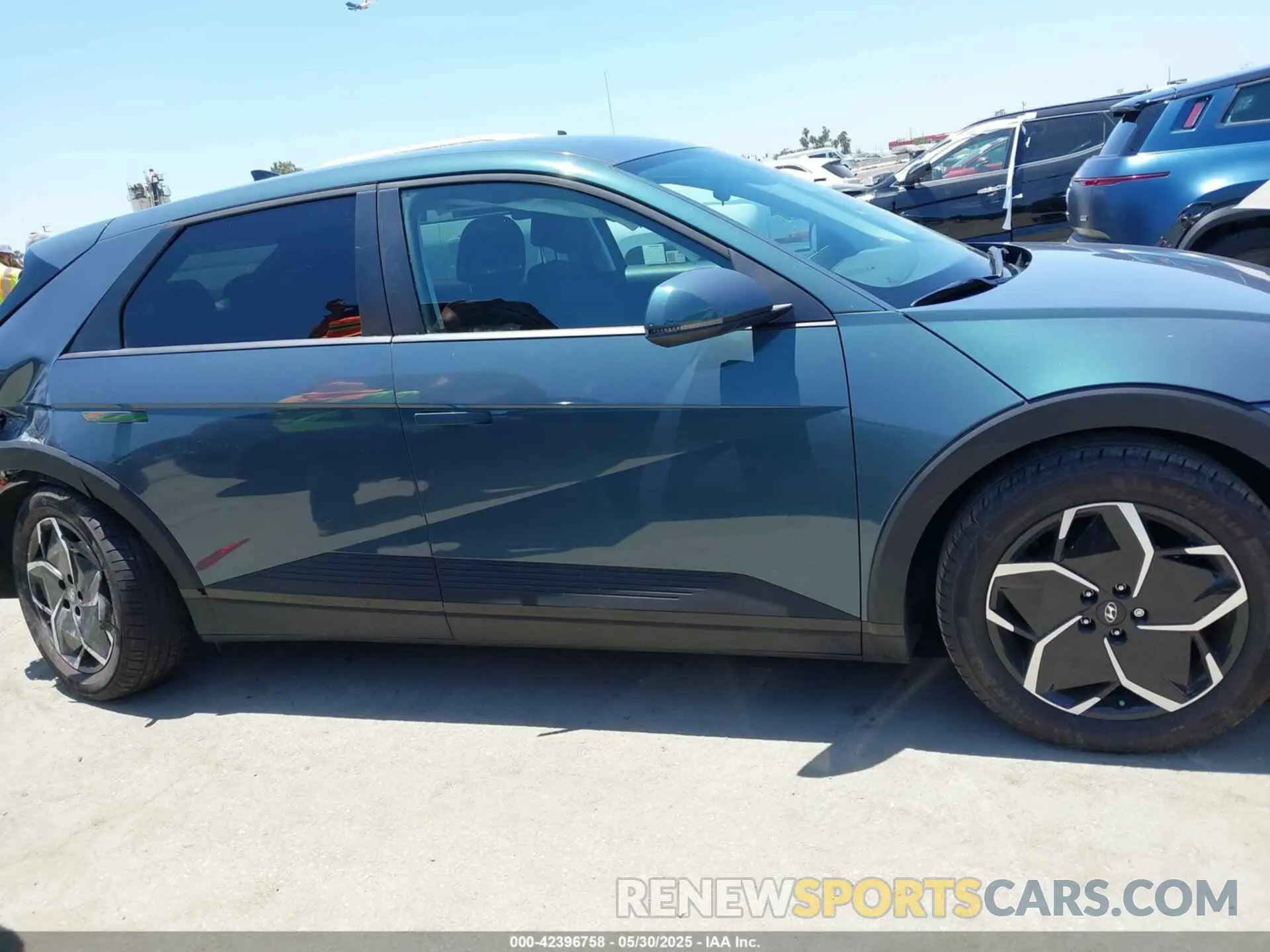 14 fotografías del automóvil dañado KM8KM4DB2RU309115 HYUNDAI IONIQ 5 2024