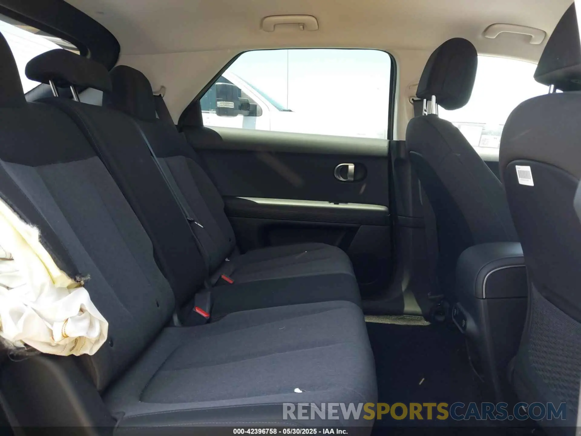 8 fotografías del automóvil dañado KM8KM4DB2RU309115 HYUNDAI IONIQ 5 2024