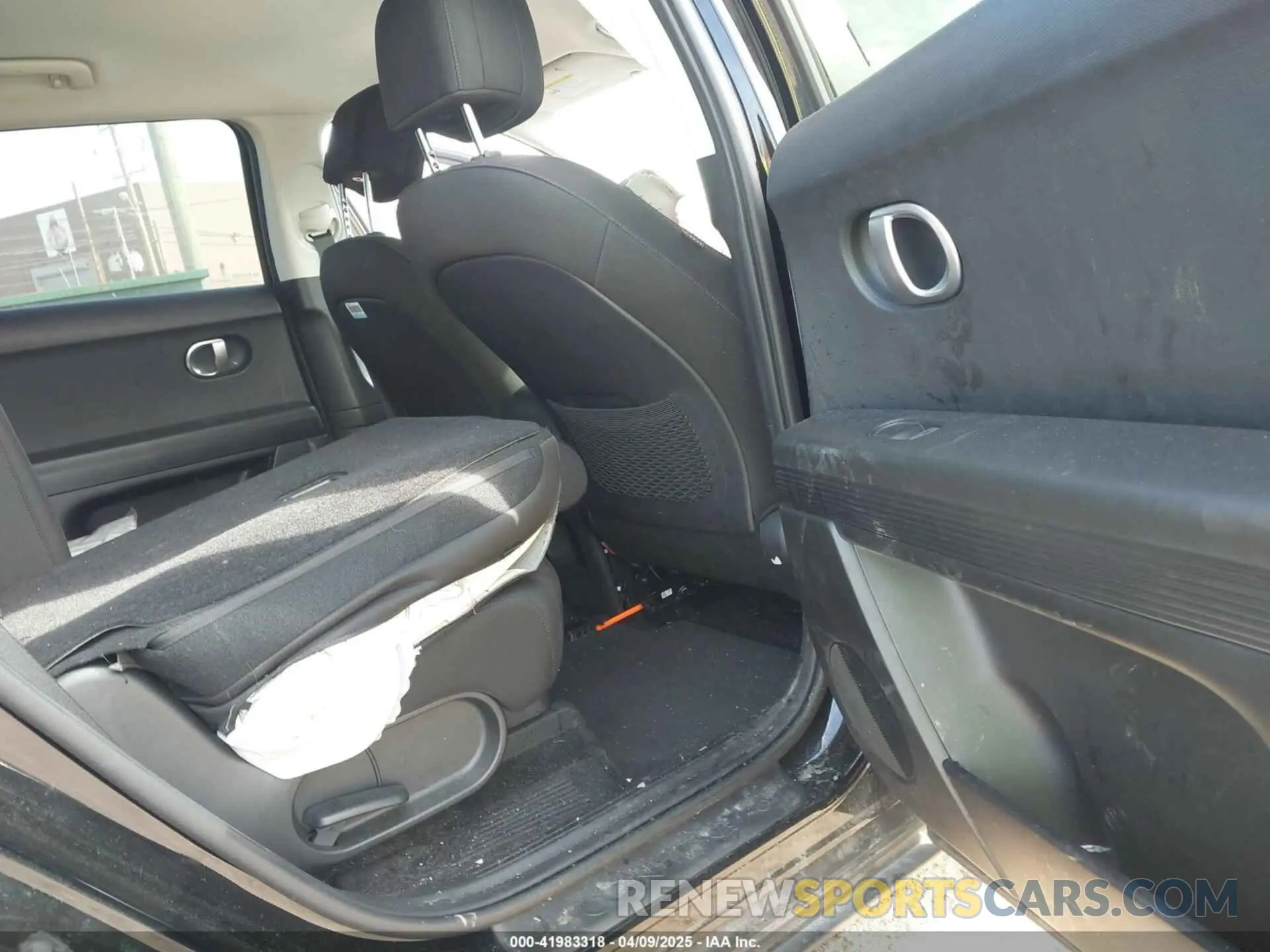 8 fotografías del automóvil dañado KM8KMDDF1RU328936 HYUNDAI IONIQ 5 2024