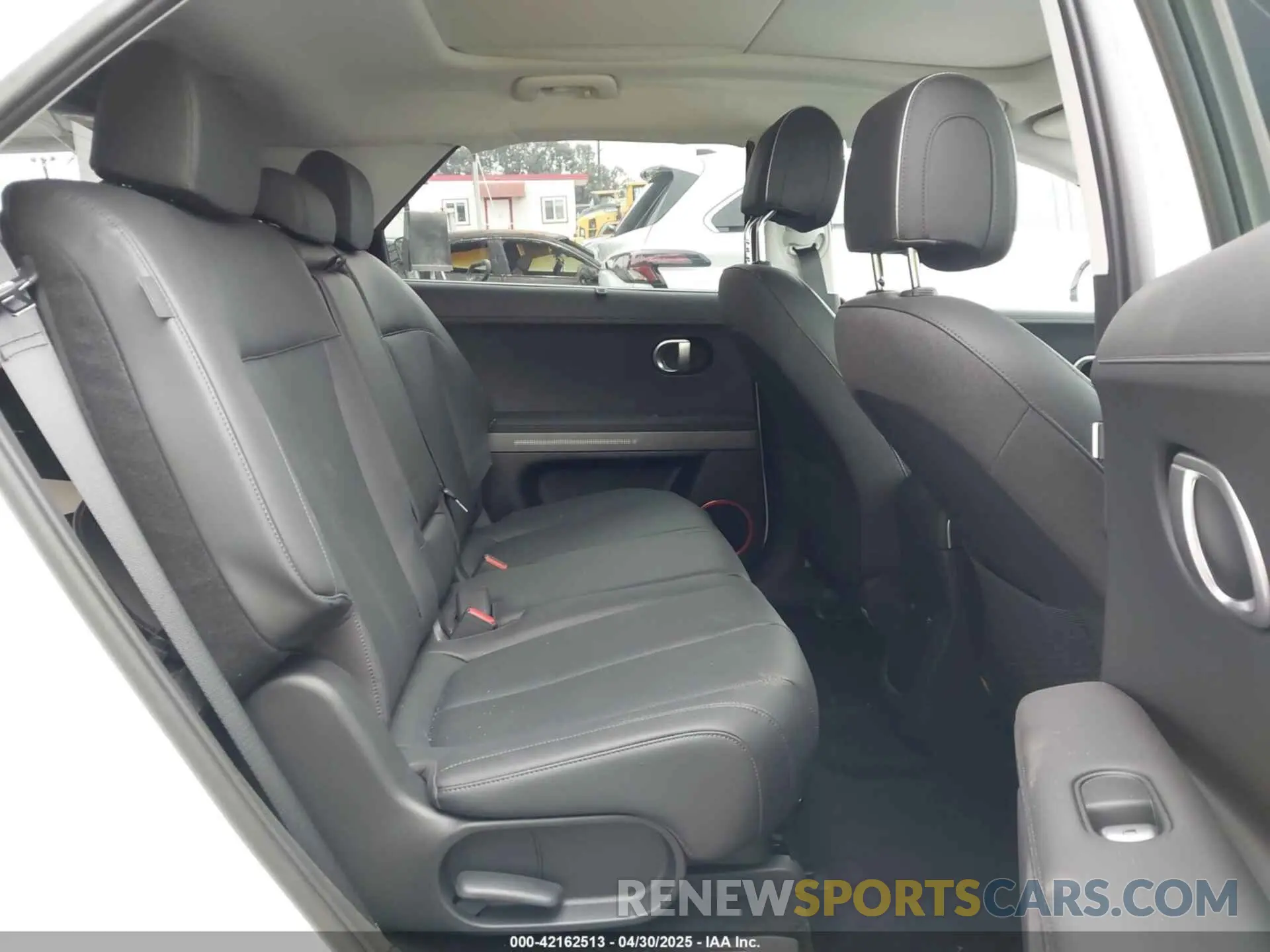 8 fotografías del automóvil dañado KM8KR4DE3RU331605 HYUNDAI IONIQ 5 2024