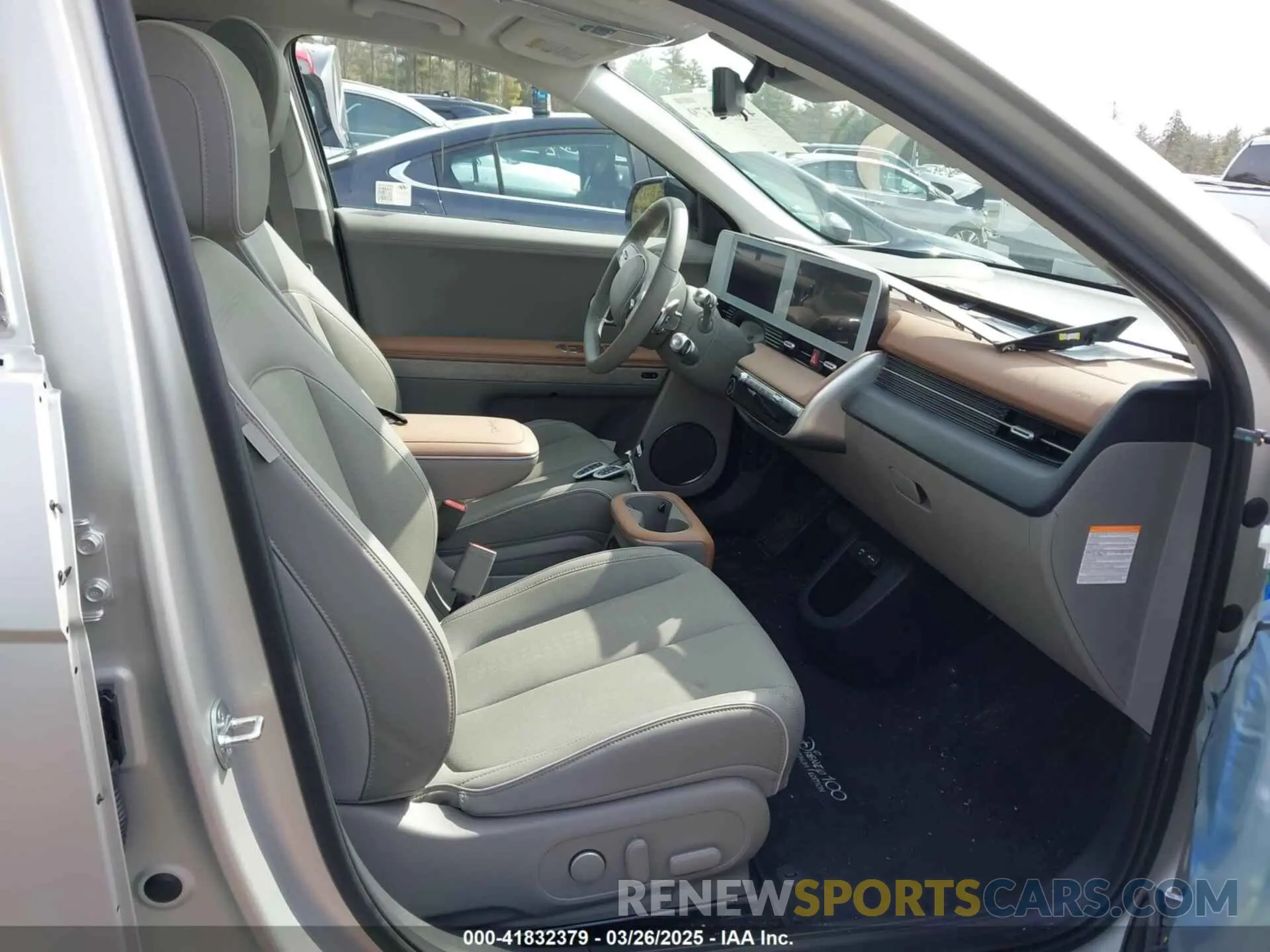 5 fotografías del automóvil dañado KM8KRDDF6RU276804 HYUNDAI IONIQ 5 2024