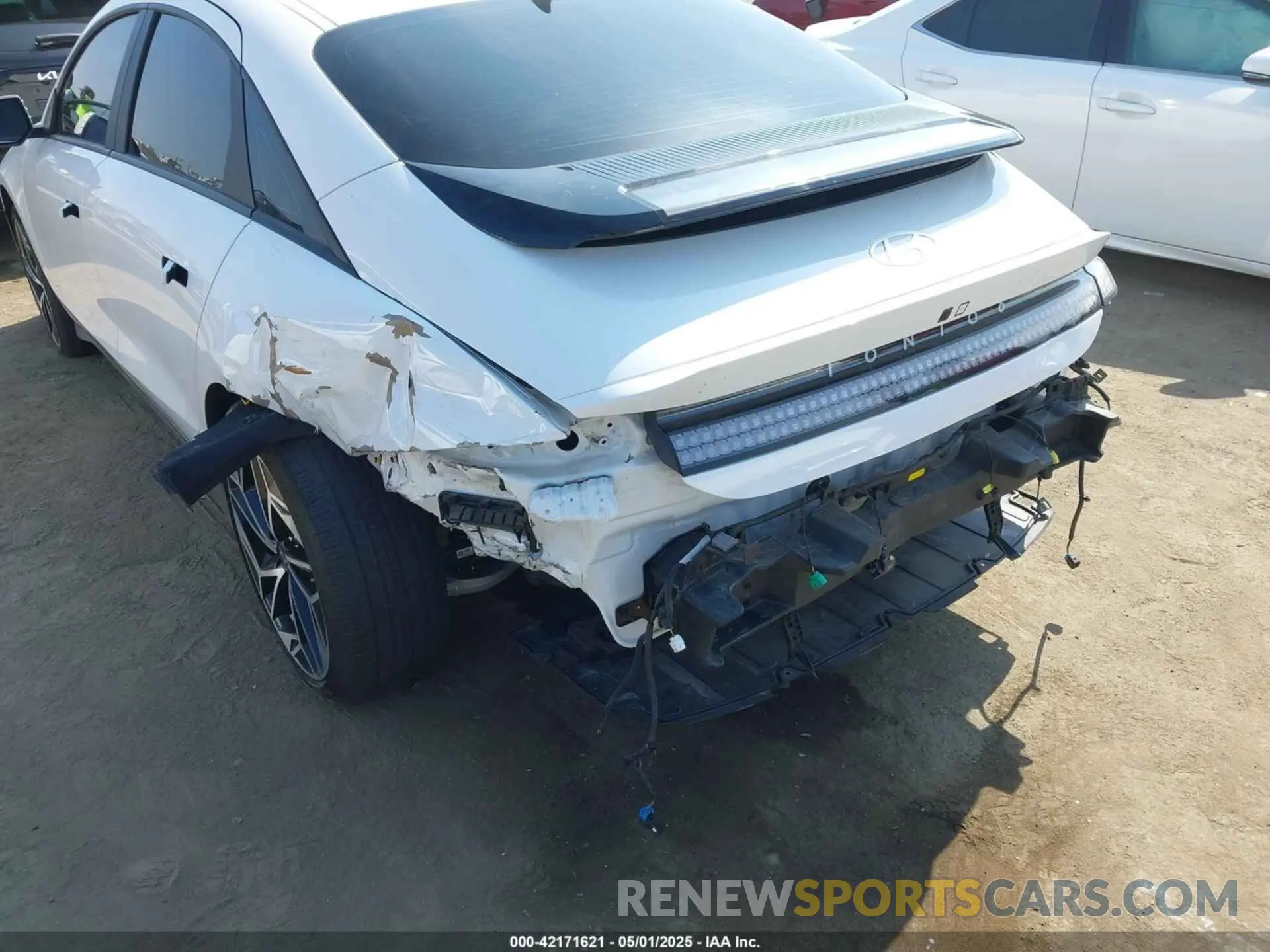 6 fotografías del automóvil dañado KMHM34AA0PA028579 HYUNDAI IONIQ 6 2023