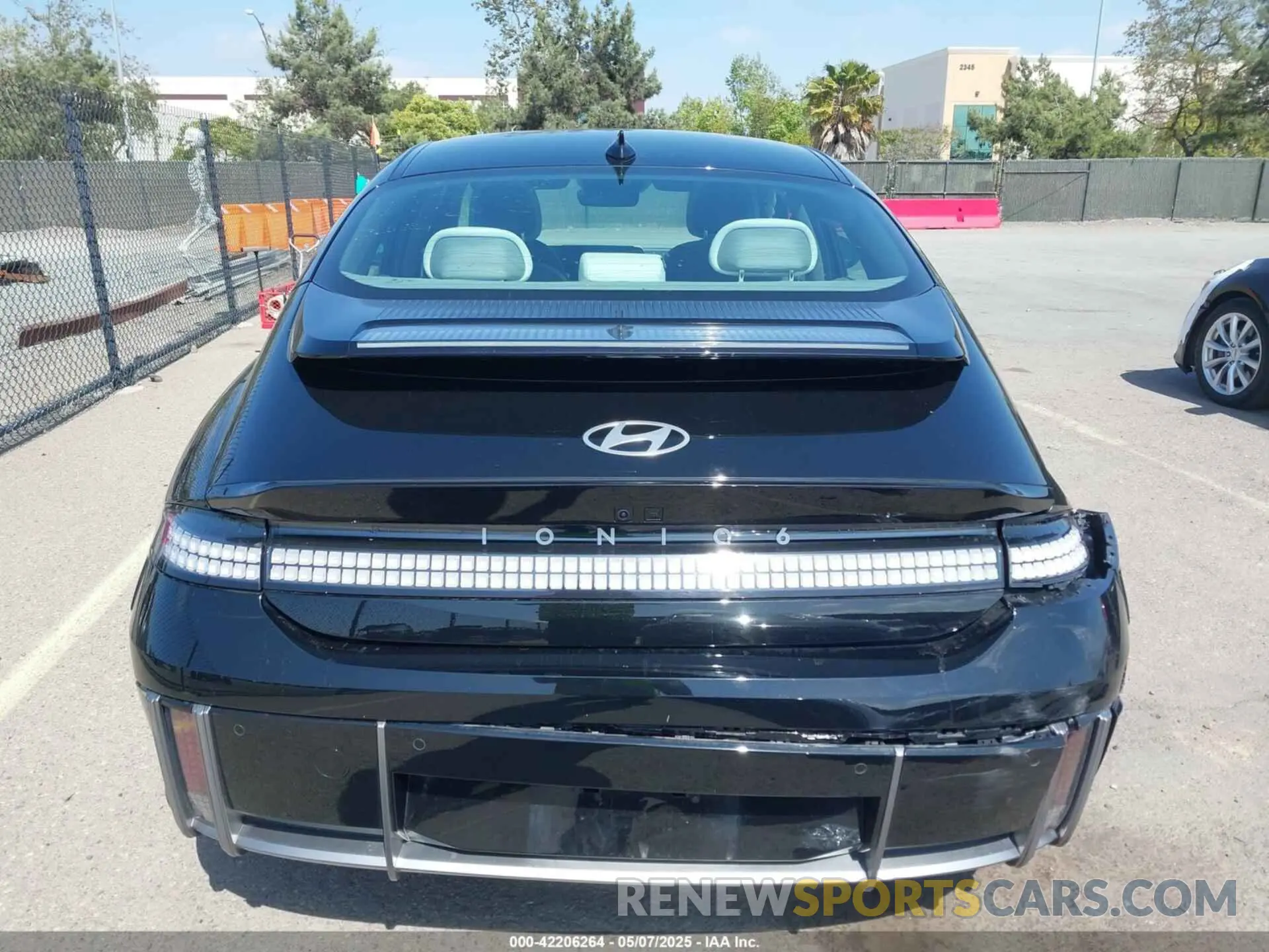 16 fotografías del automóvil dañado KMHM34AA7PA033293 HYUNDAI IONIQ 6 2023