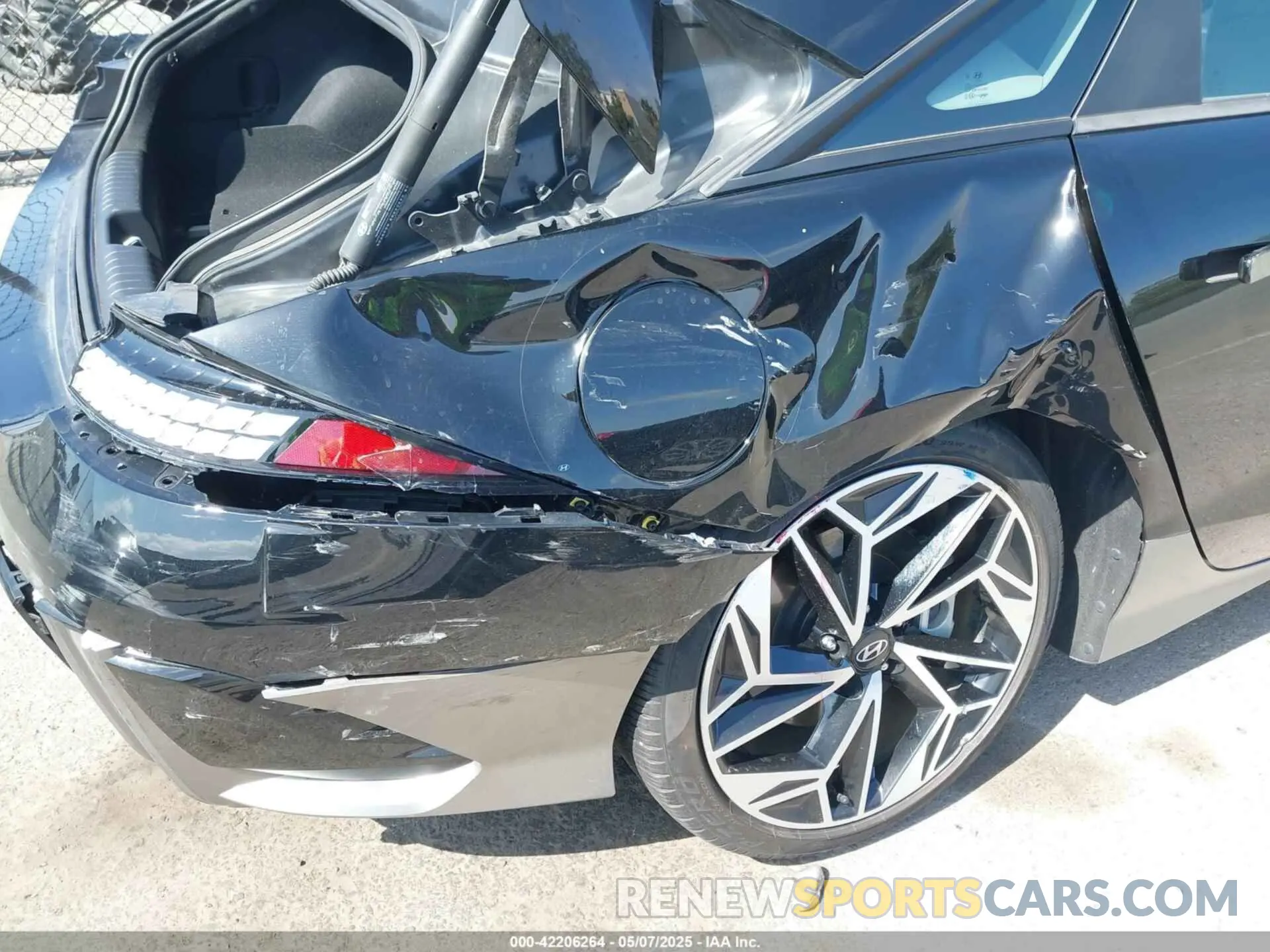 6 fotografías del automóvil dañado KMHM34AA7PA033293 HYUNDAI IONIQ 6 2023