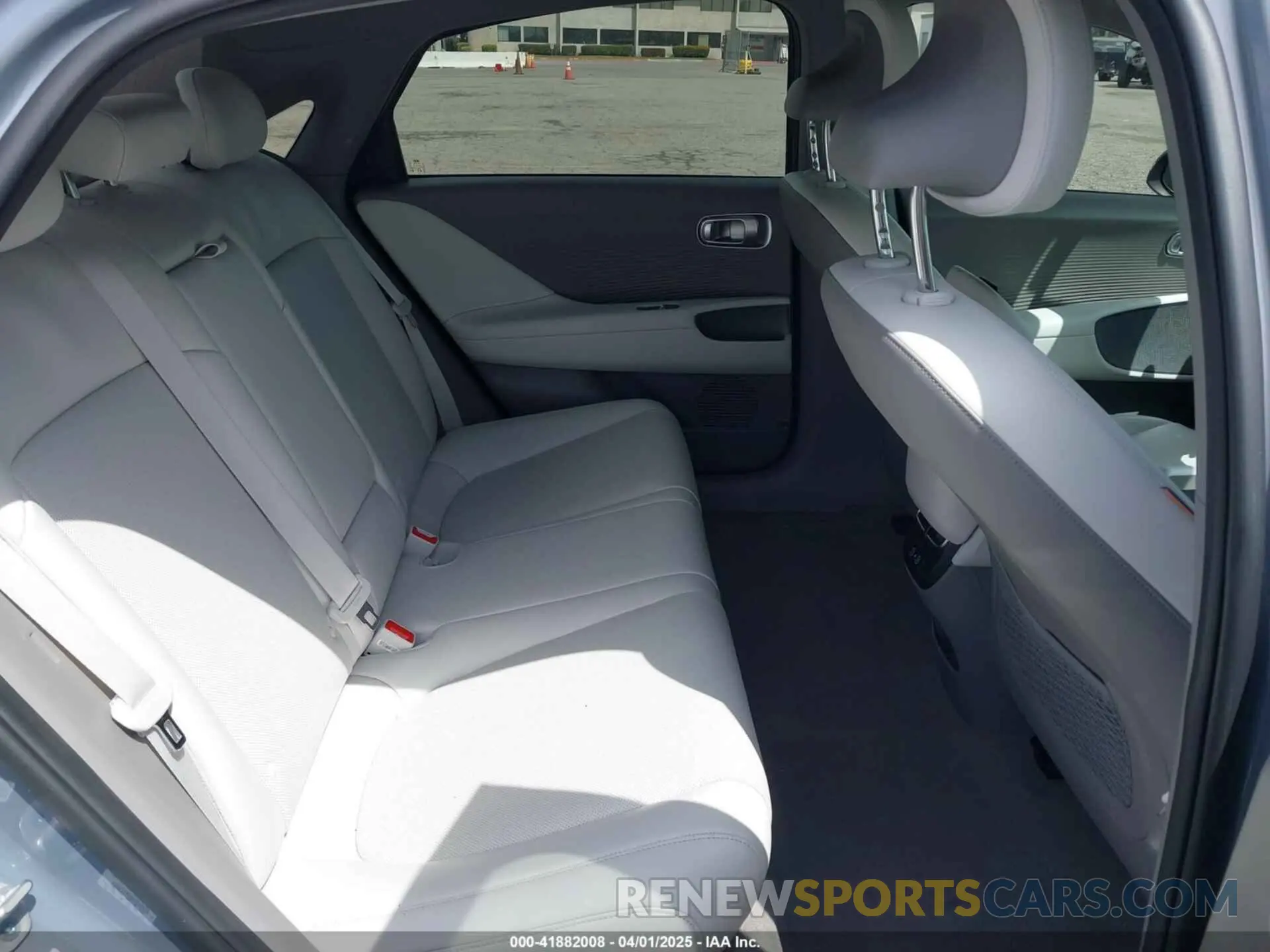 8 fotografías del automóvil dañado KMHM34AA9PA046420 HYUNDAI IONIQ 6 2023