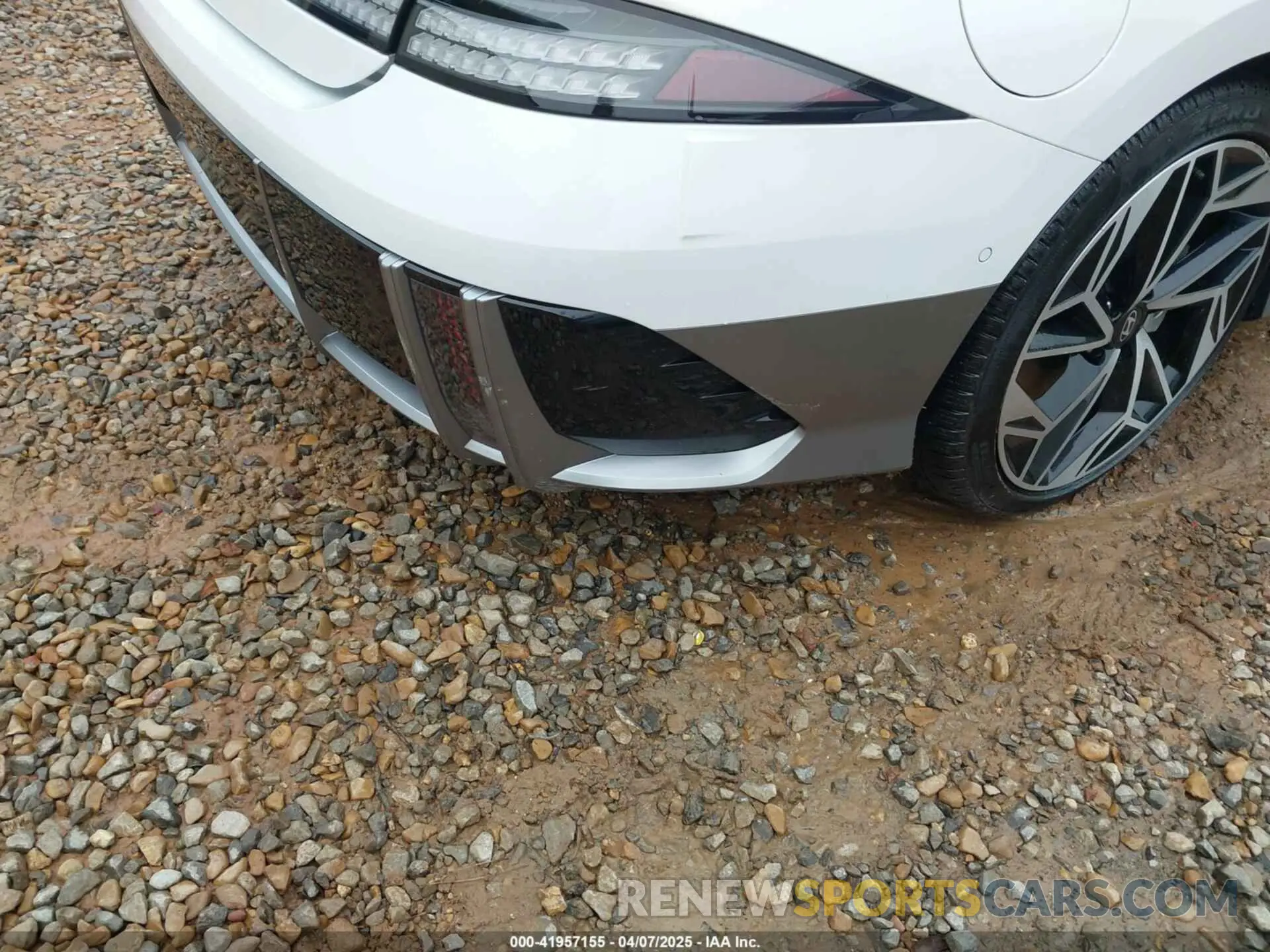 6 fotografías del automóvil dañado KMHM54AA2PA051520 HYUNDAI IONIQ 6 2023