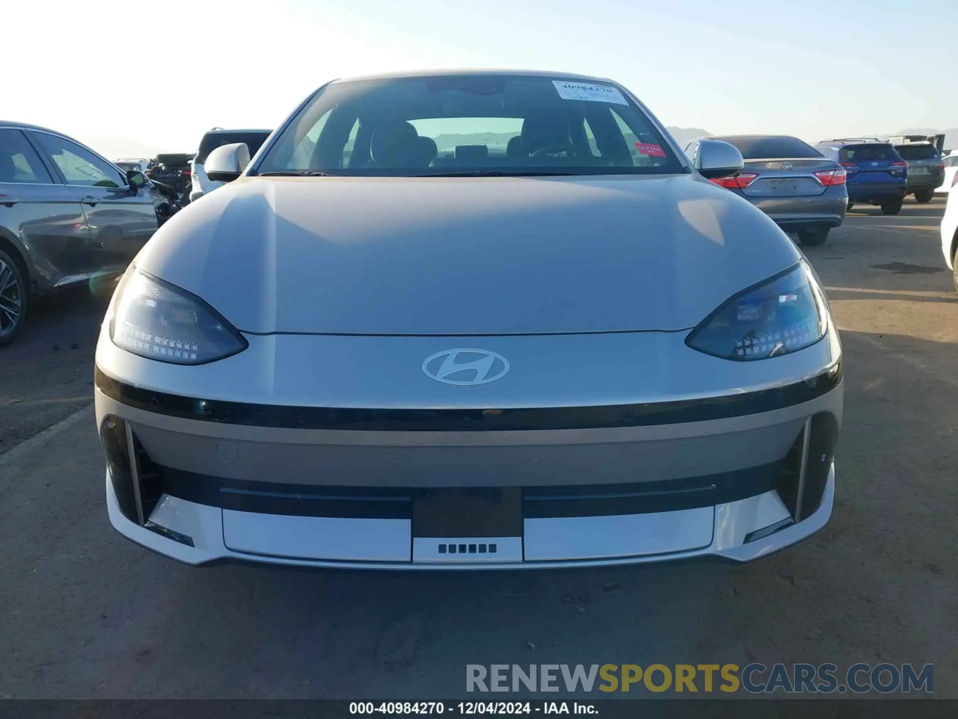 13 fotografías del automóvil dañado KMHM54AA4PA051650 HYUNDAI IONIQ 6 2023