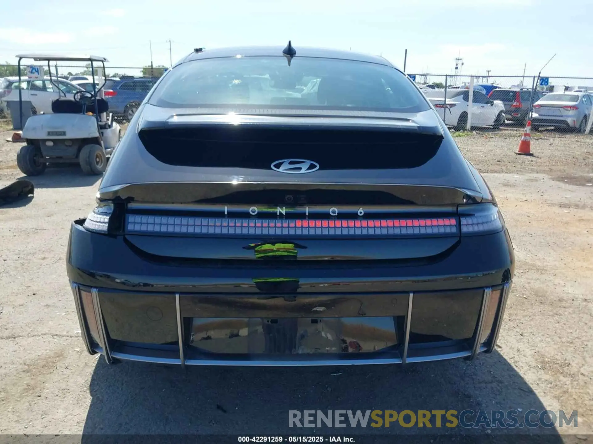 17 fotografías del automóvil dañado KMHM34AA5RA076761 HYUNDAI IONIQ 6 2024