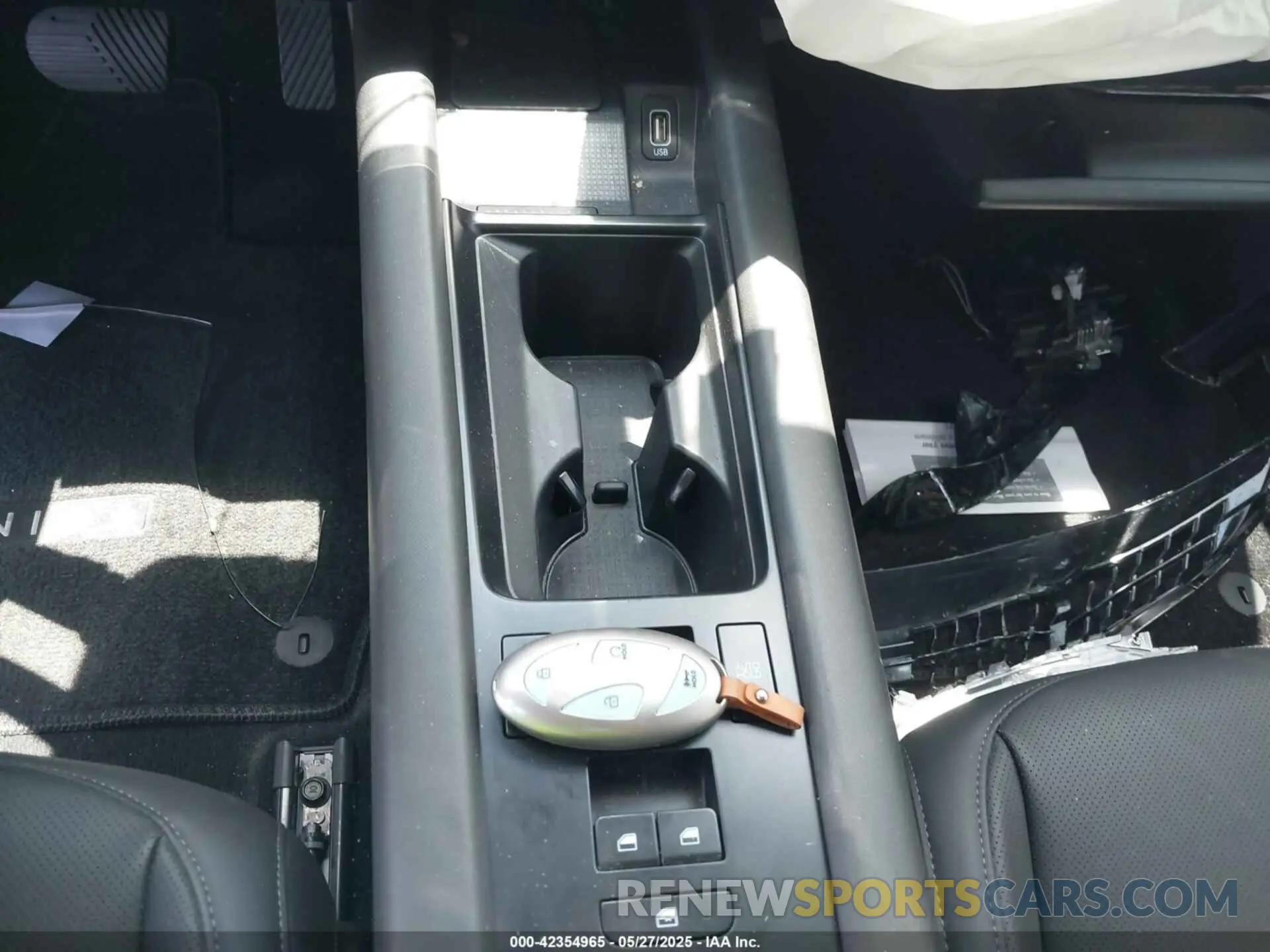 11 fotografías del automóvil dañado KMHM34ACXRA070214 HYUNDAI IONIQ 6 2024