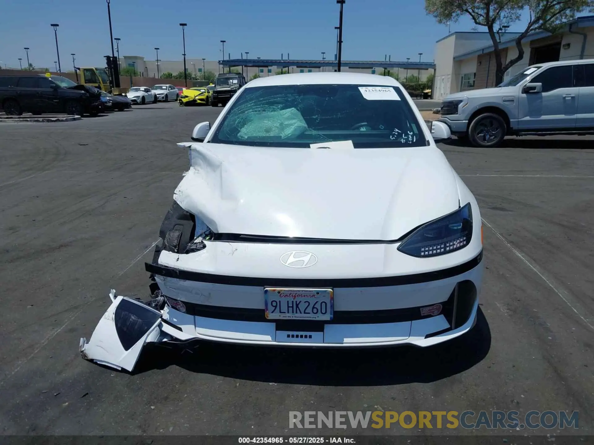 13 fotografías del automóvil dañado KMHM34ACXRA070214 HYUNDAI IONIQ 6 2024