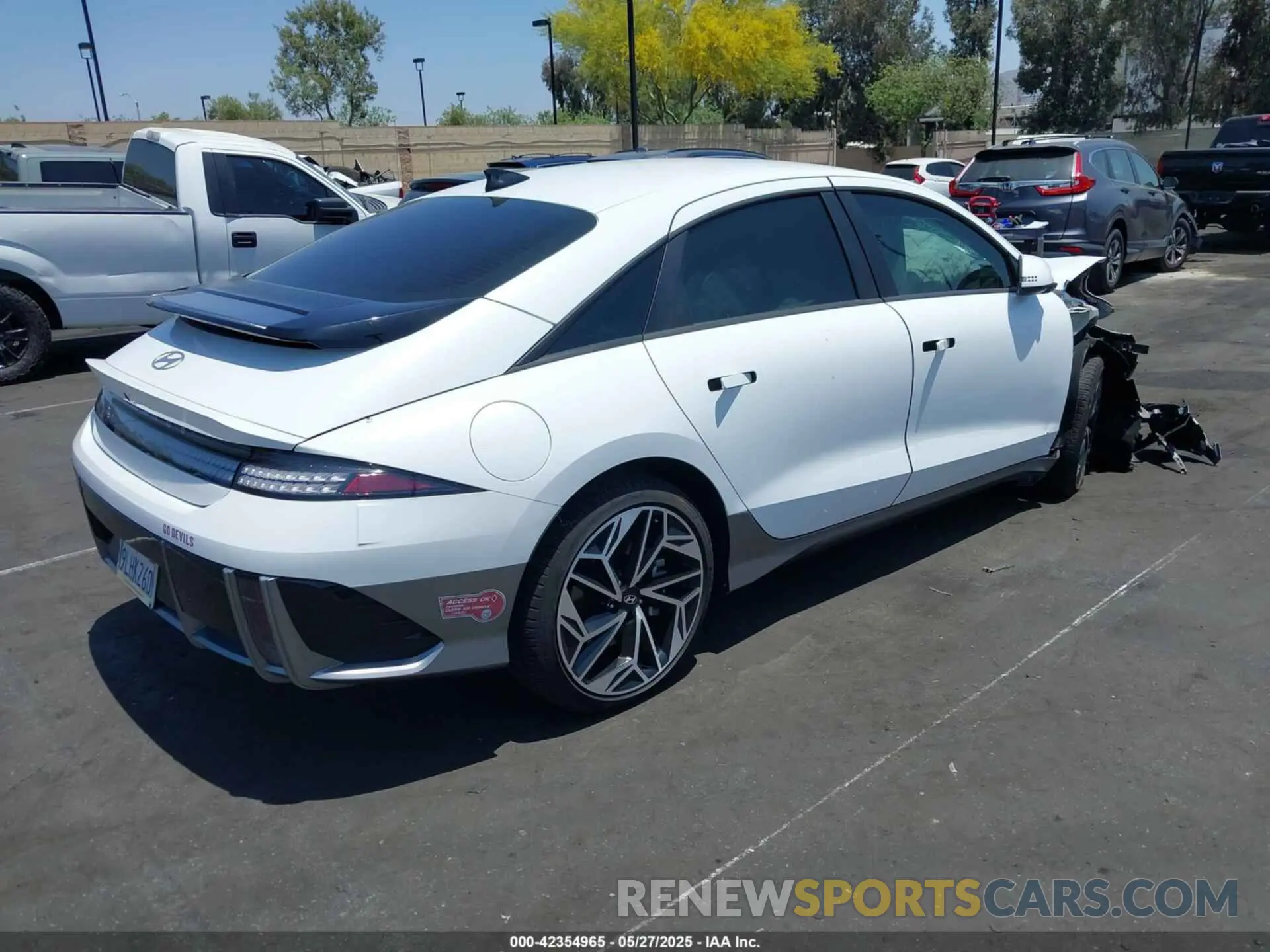 4 fotografías del automóvil dañado KMHM34ACXRA070214 HYUNDAI IONIQ 6 2024