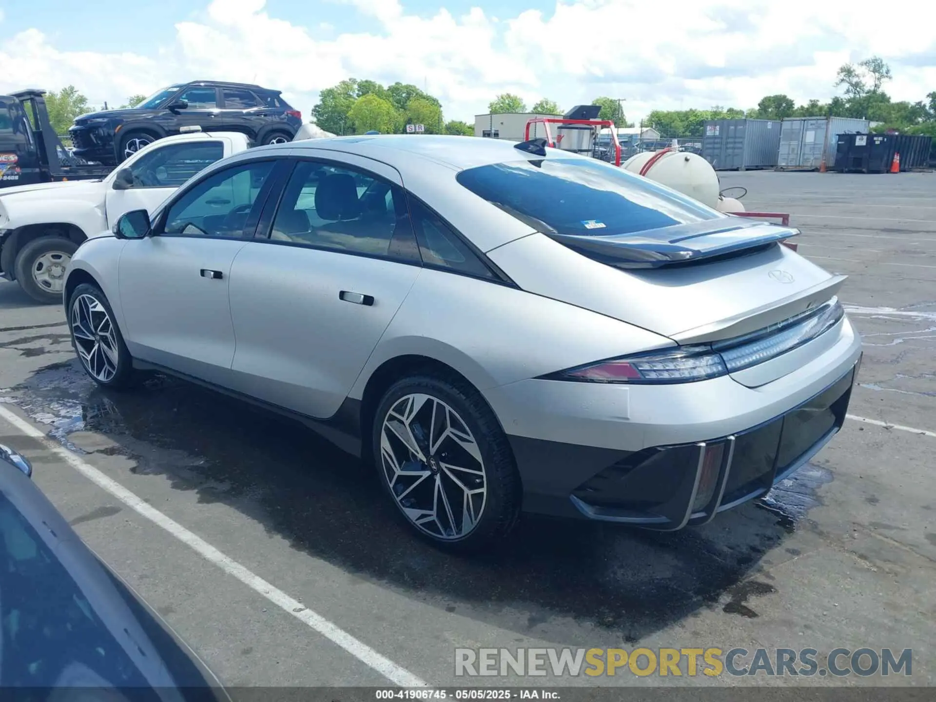 14 fotografías del automóvil dañado KMHM54AC2RA055703 HYUNDAI IONIQ 6 2024