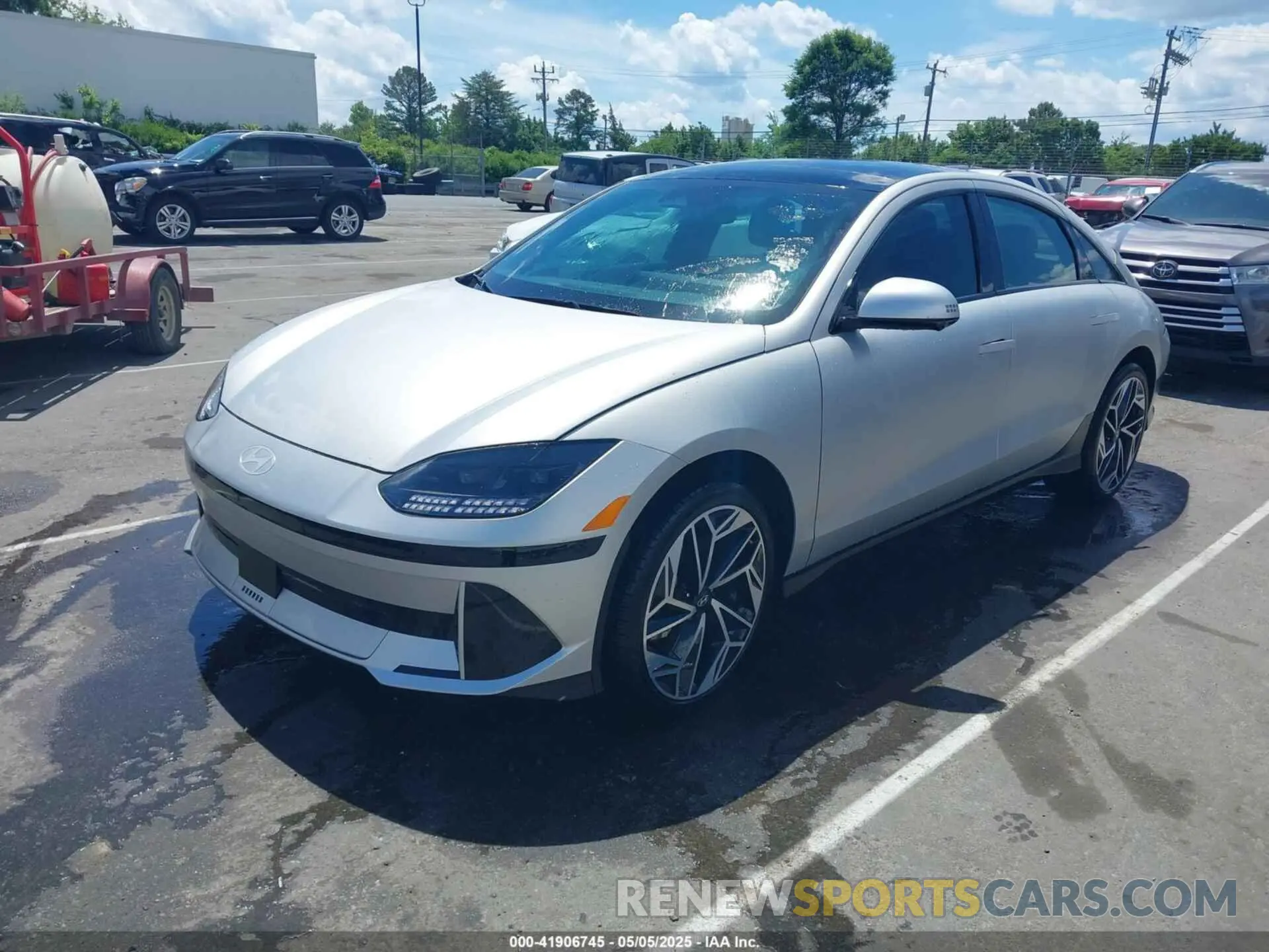 2 fotografías del automóvil dañado KMHM54AC2RA055703 HYUNDAI IONIQ 6 2024