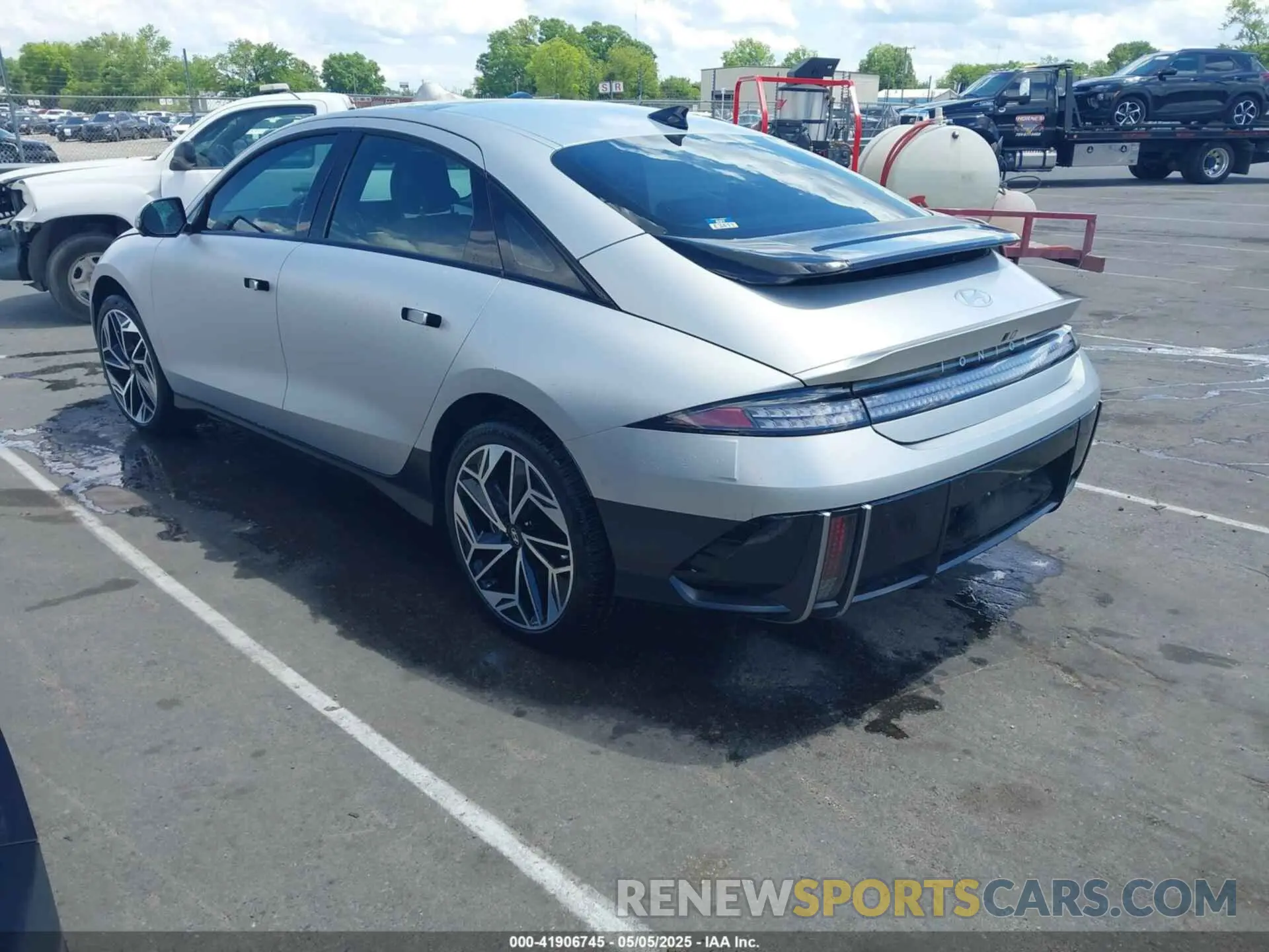 3 fotografías del automóvil dañado KMHM54AC2RA055703 HYUNDAI IONIQ 6 2024