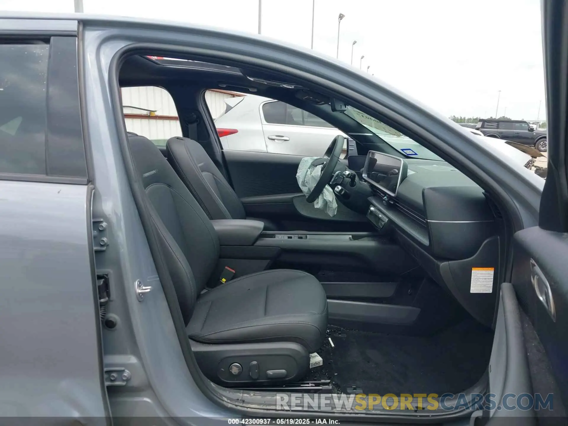 5 fotografías del automóvil dañado KMHM54AC7RA058550 HYUNDAI IONIQ 6 2024