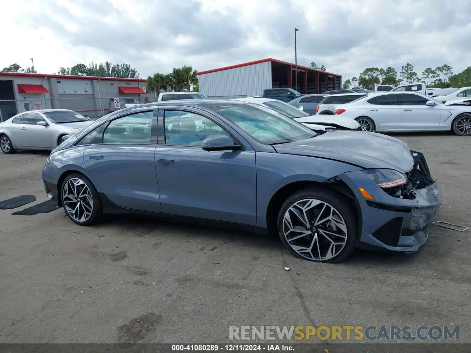 13 fotografías del automóvil dañado KMHM54AA4SA082941 HYUNDAI IONIQ 6 2025