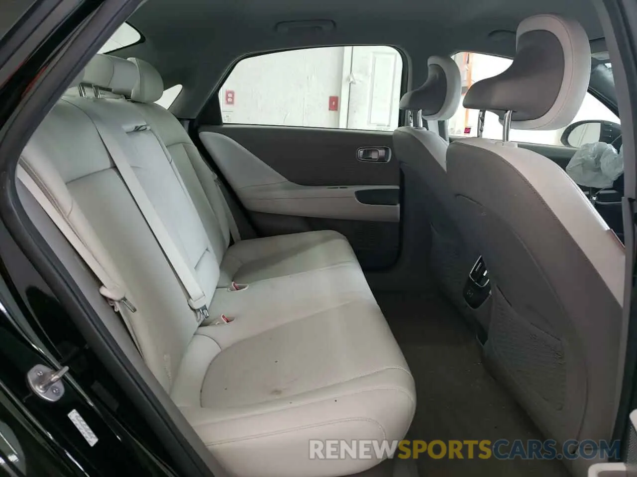 10 fotografías del automóvil dañado KMHM34AAXPA035376 HYUNDAI IONIQ 6 SE 2023