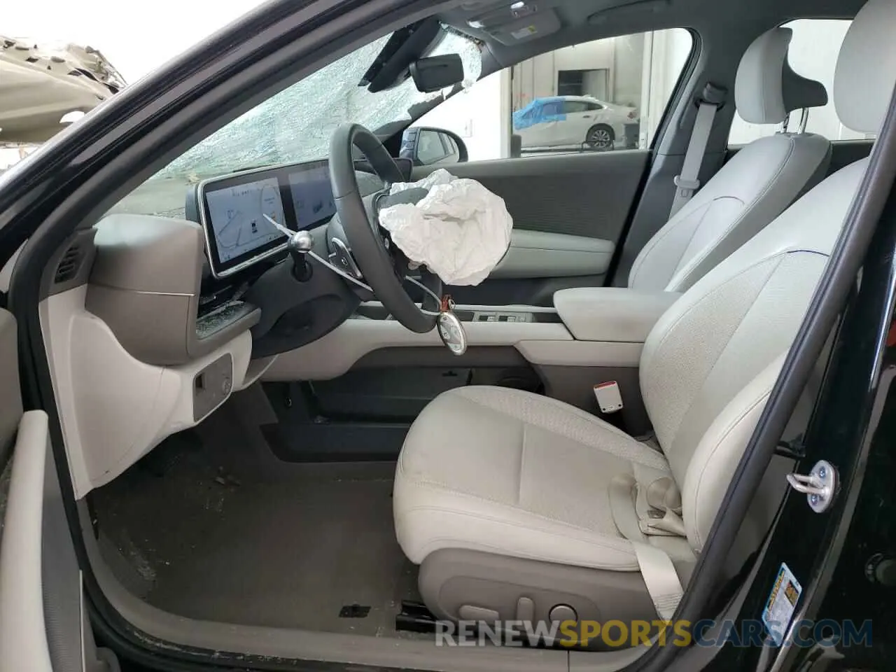 7 fotografías del automóvil dañado KMHM34AAXPA035376 HYUNDAI IONIQ 6 SE 2023